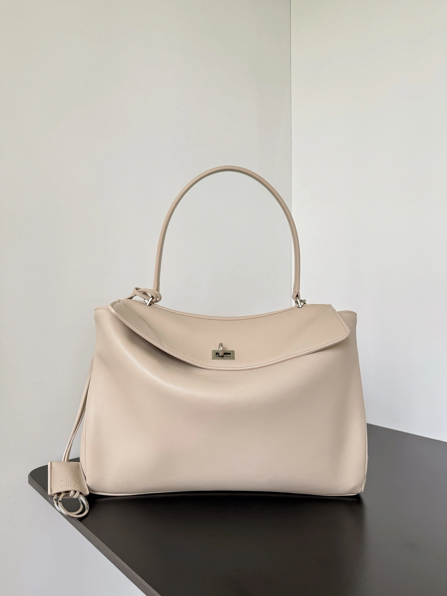 MOMO-- 218593i161 7897722AA4U2910 high quality version item:E-B063I1709