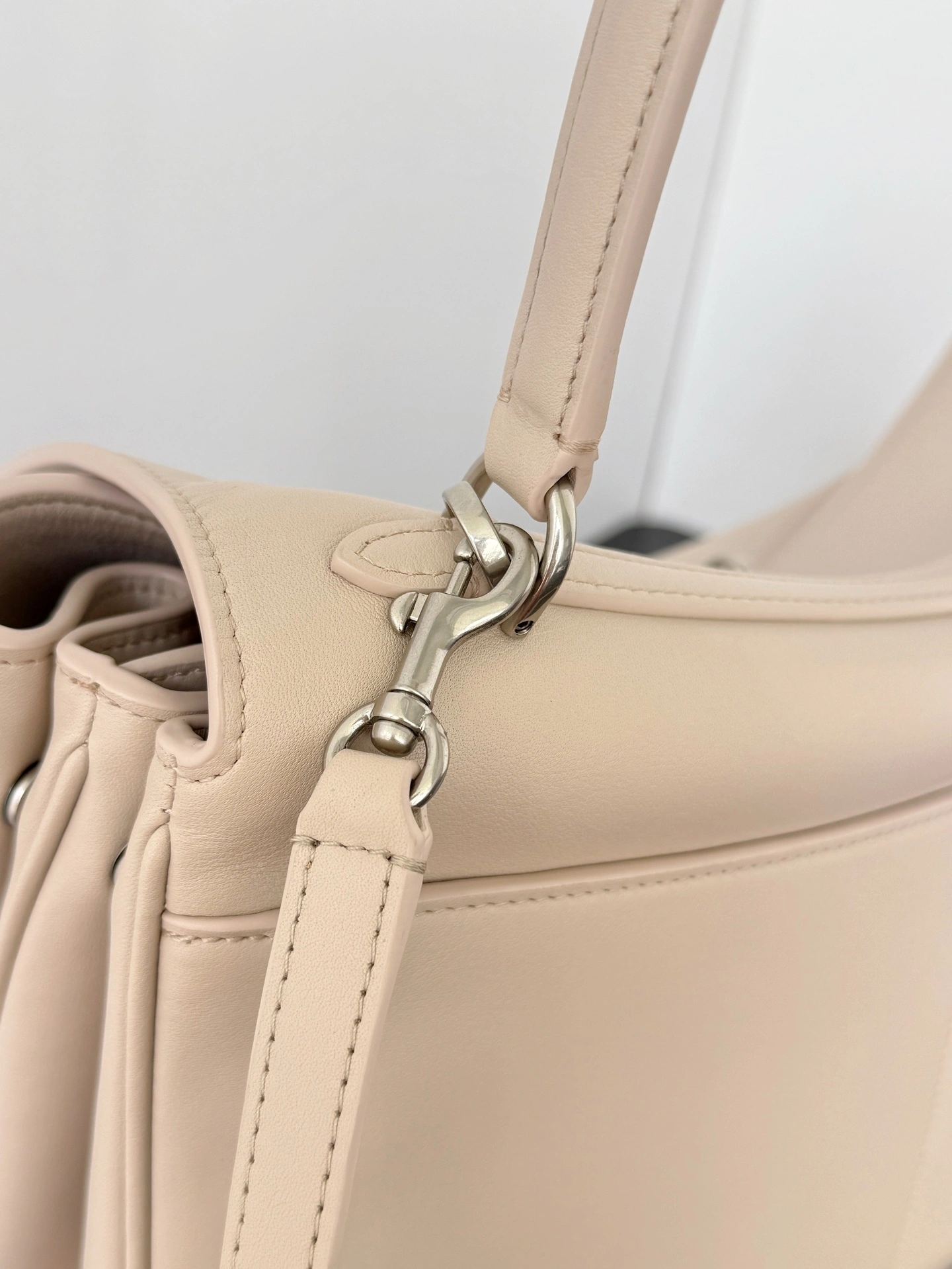 MOMO-- 218593i161 7897722AA4U2910 high quality version item:E-B063I1709
