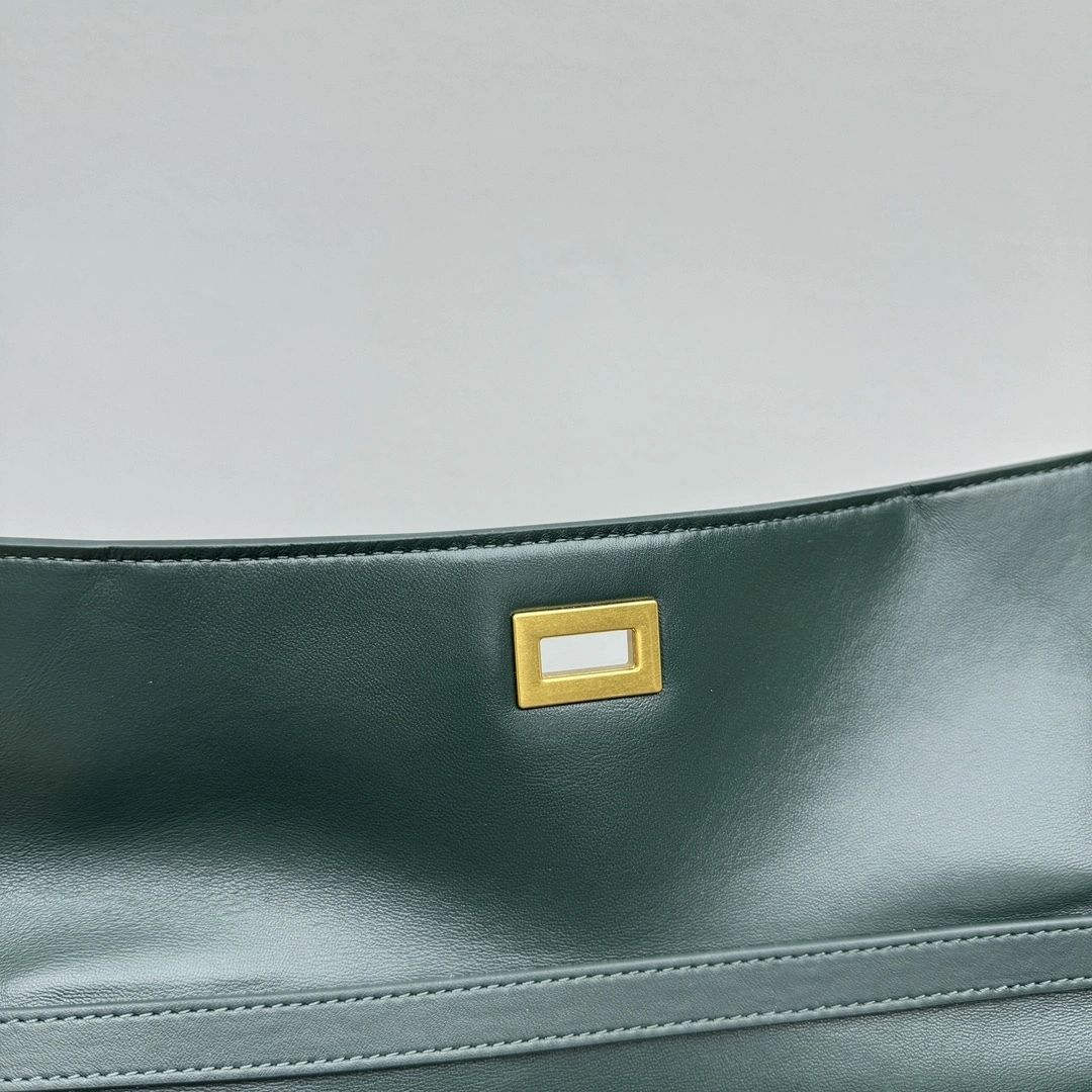 MOMO-- 218593i161 7897722AA4V3614 high quality version 𝐑𝐎𝐃𝐄𝐎 item:E-B664G1732