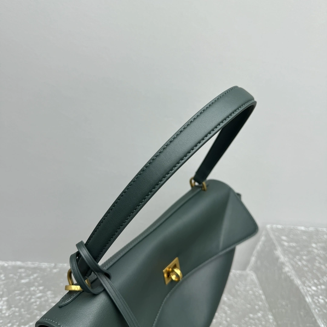 MOMO-- 218593i161 7897722AA4V3614 high quality version 𝐑𝐎𝐃𝐄𝐎 item:E-B664G1732