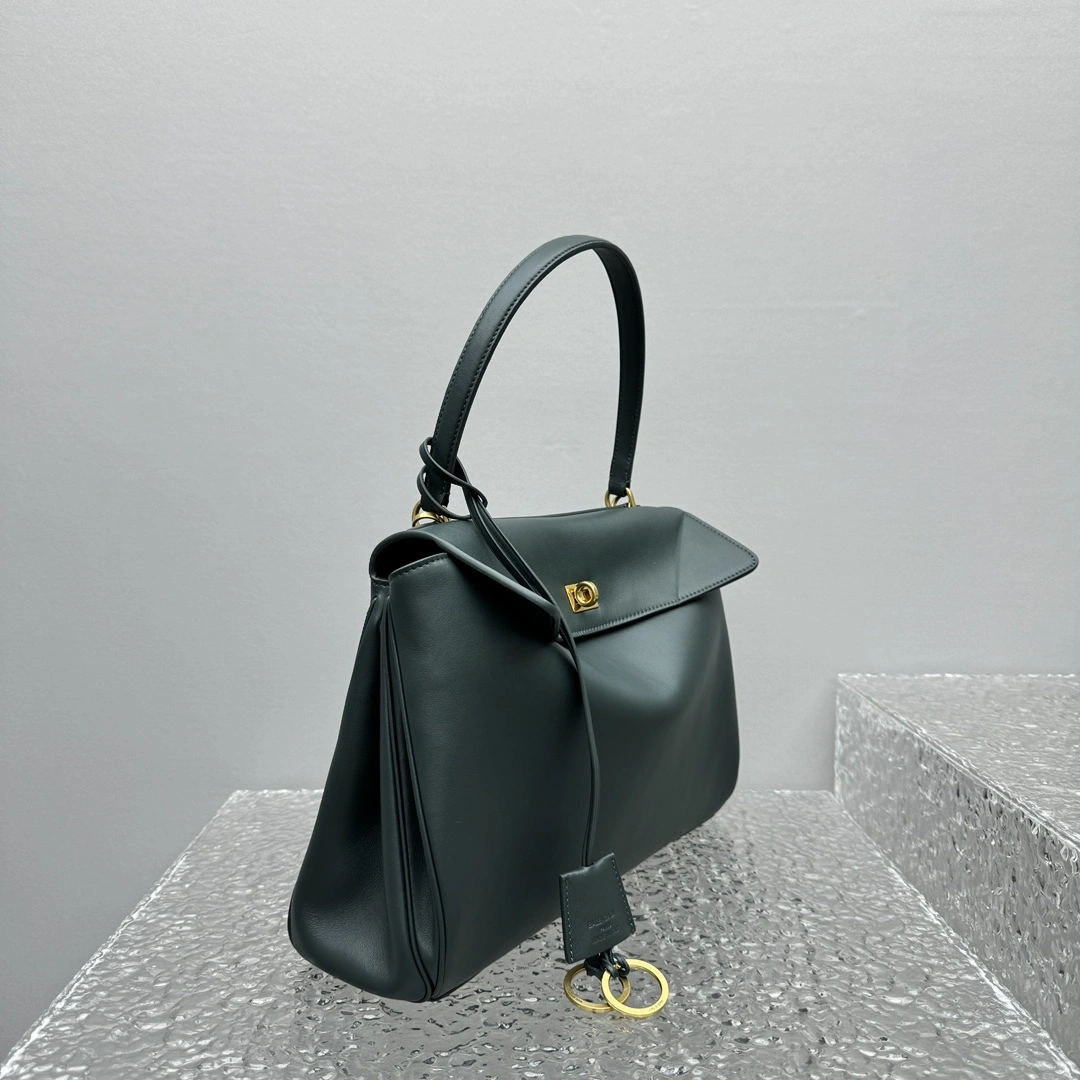 MOMO-- 218593i161 7897722AA4V3614 high quality version 𝐑𝐎𝐃𝐄𝐎 item:E-B664G1732