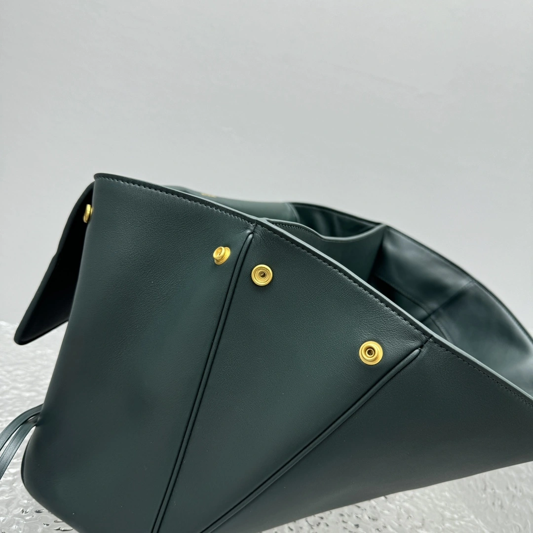 MOMO-- 218593i161 7897722AA4V3614 high quality version 𝐑𝐎𝐃𝐄𝐎 item:E-B664G1732