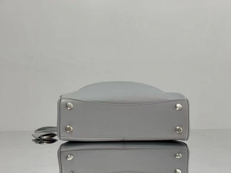 MOMO-- 218593i161 7897792AA4U1142 high quality version Rodeo bag item:E-B000G1909