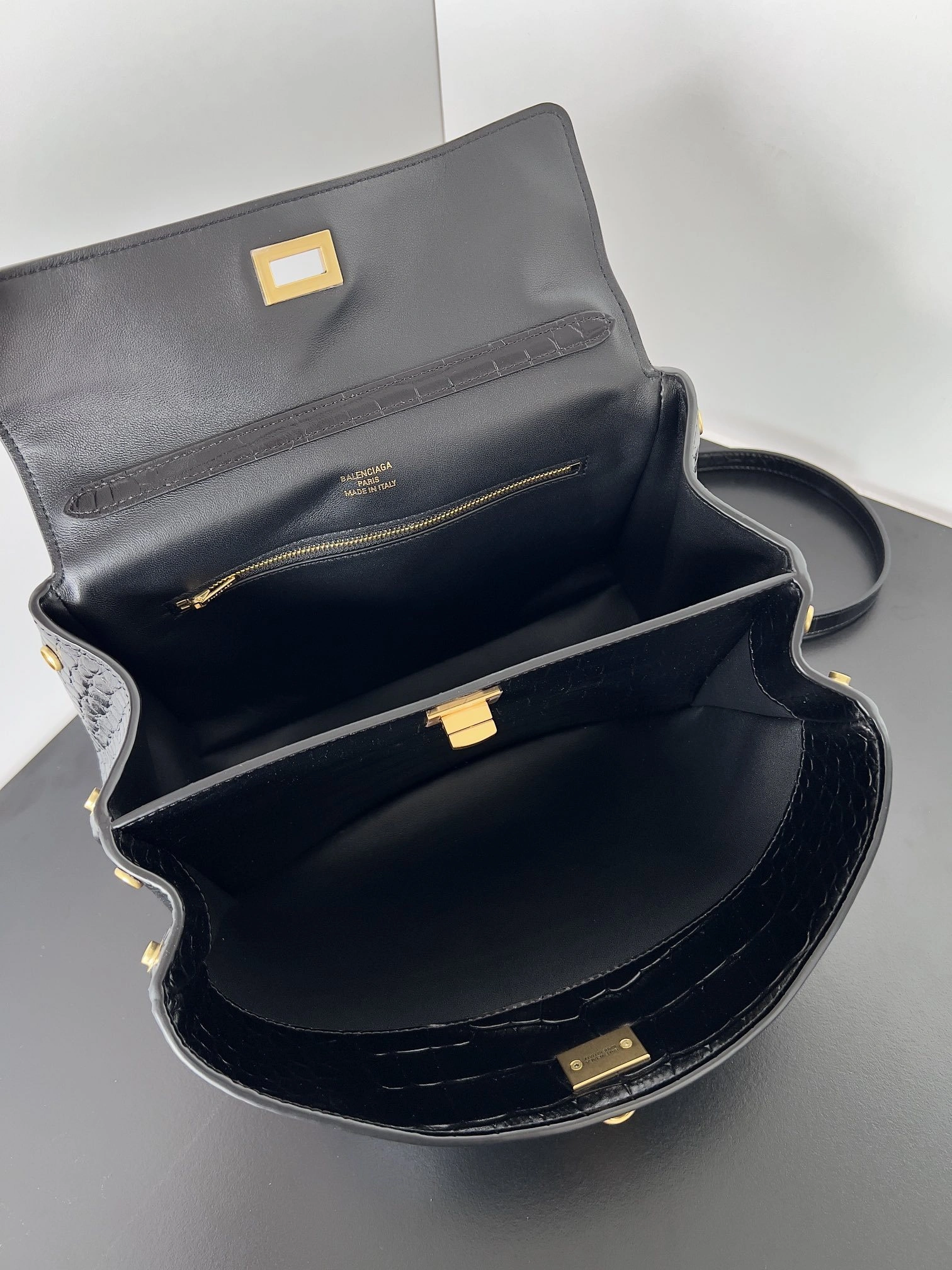 MOMO-- 218593i161 7897792AA5L1000 high quality version item:E-B063I1711