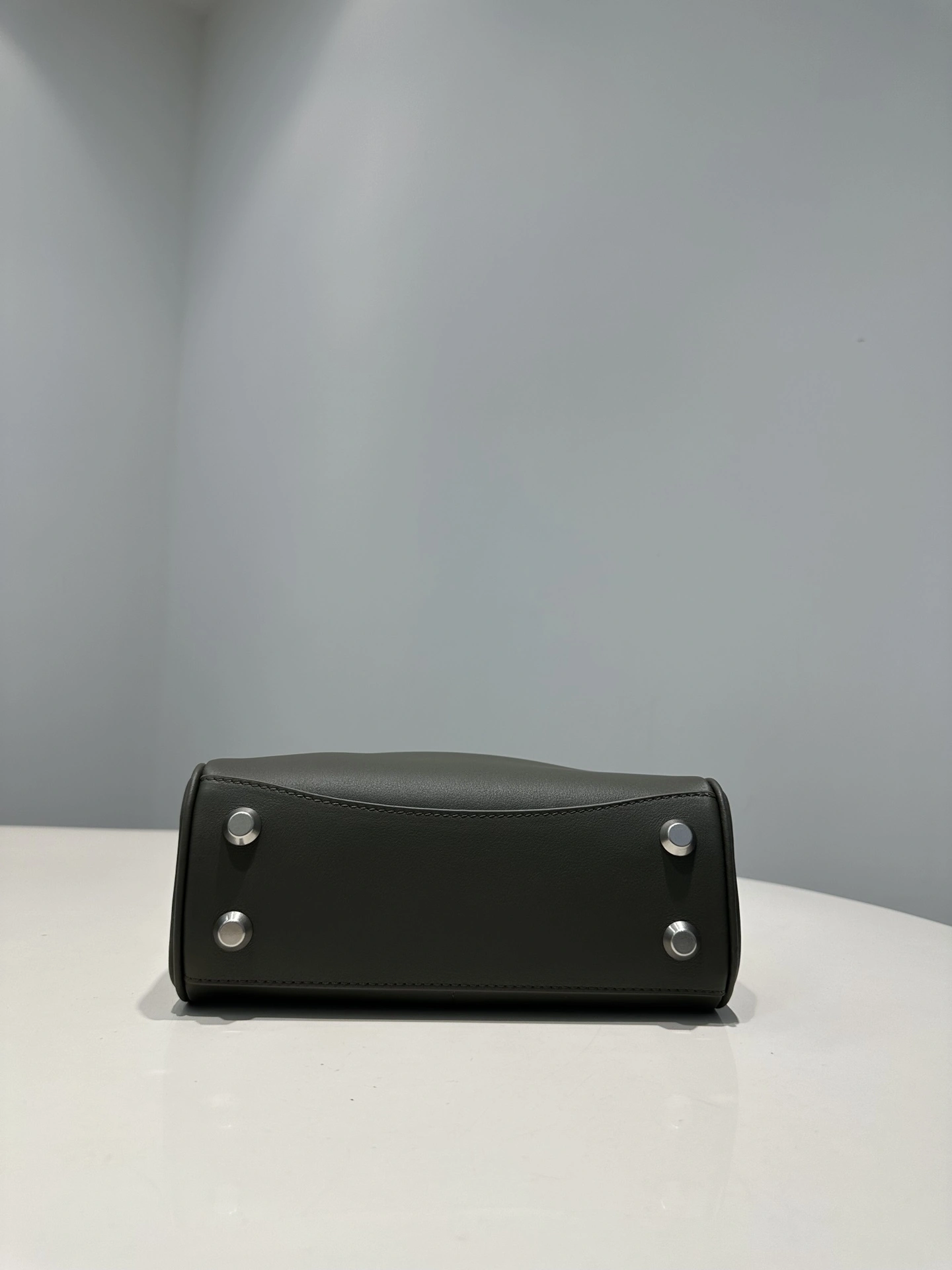 MOMO-- 218593i161 7954562AA4U1239 Calfskin item:D-B432F2403