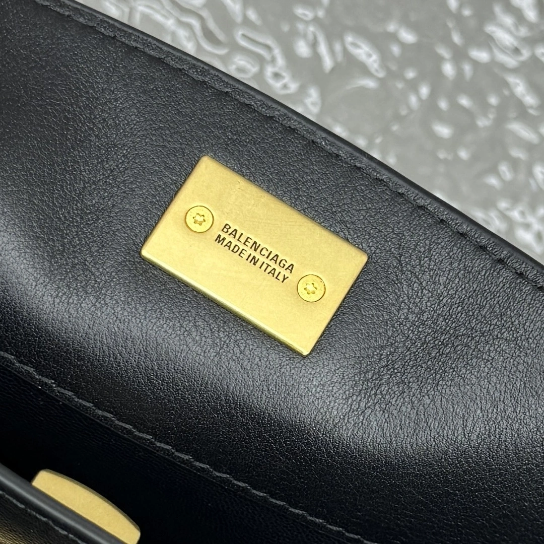 MOMO-- 218593i161 7954562AA4V1000 high quality version item:D-B000J0820