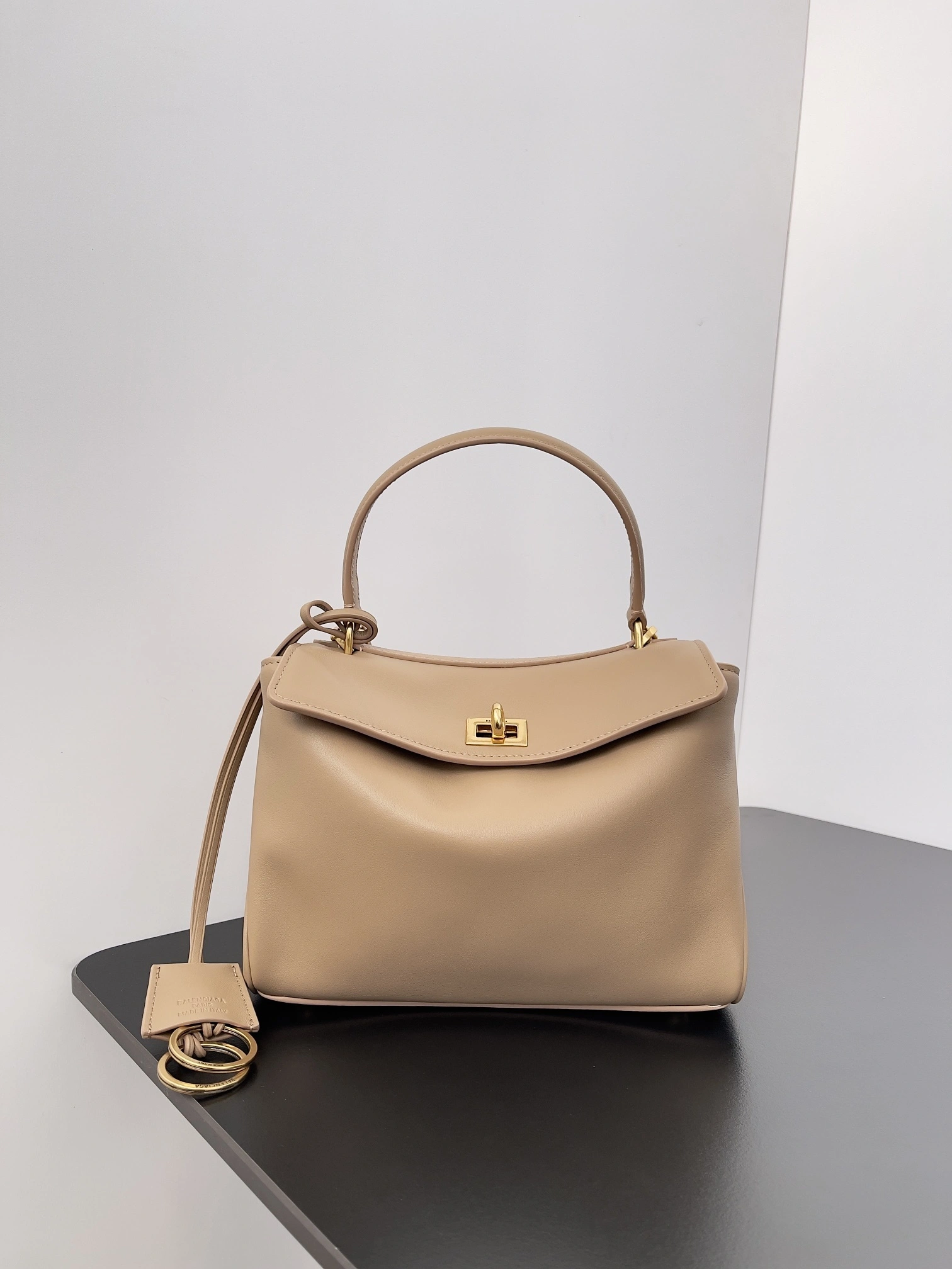 MOMO-- 218593i161 7954562AA4V2621 high quality version item:E-B177I1706