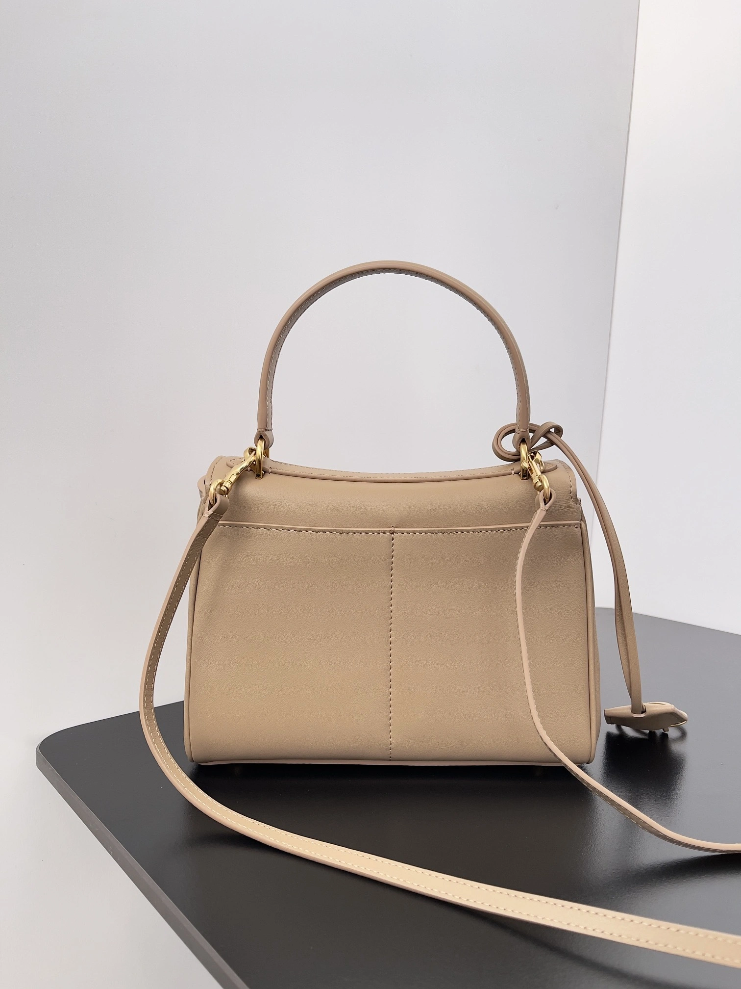 MOMO-- 218593i161 7954562AA4V2621 high quality version item:E-B177I1706