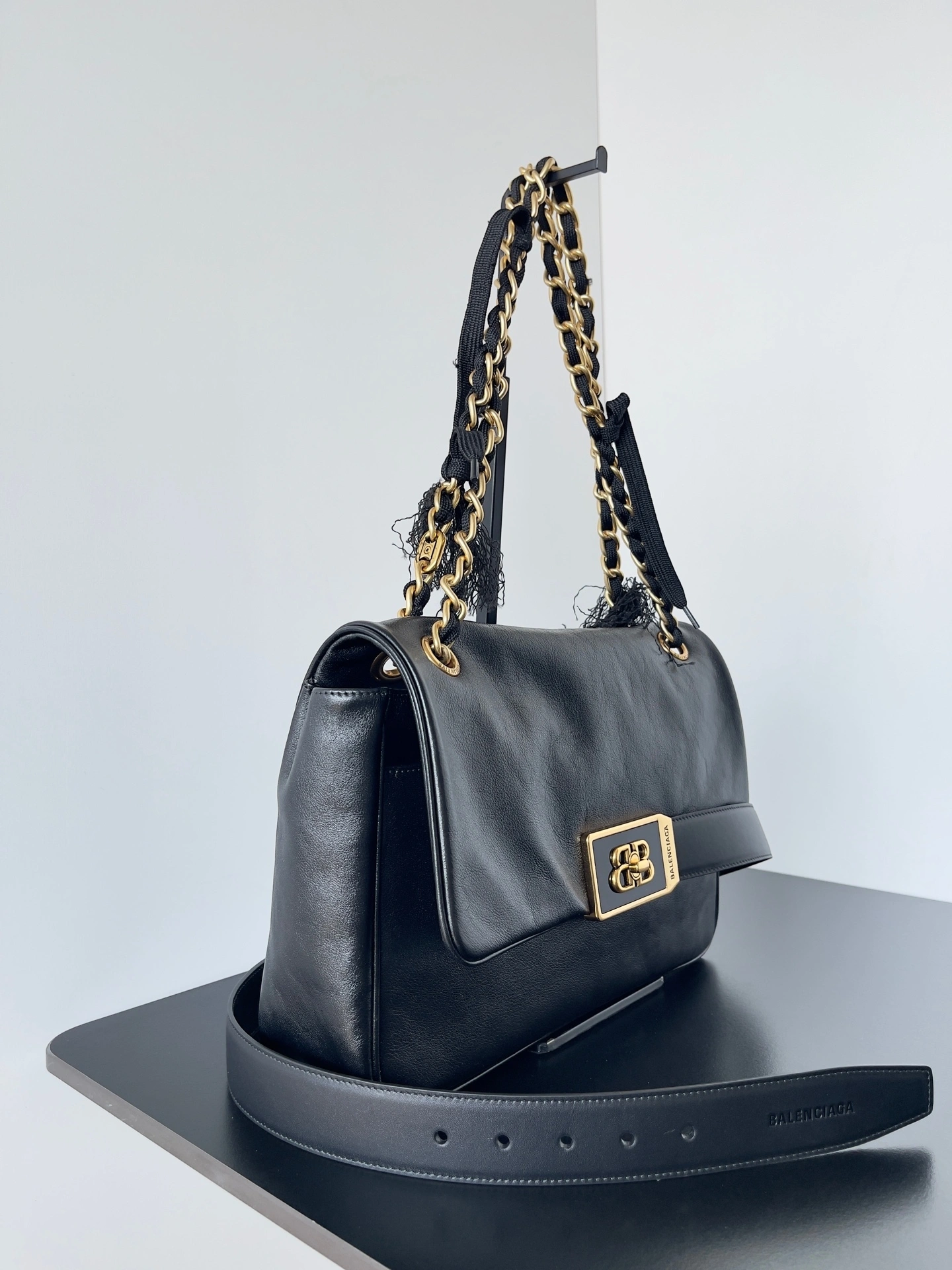 MOMO-- 218593i161 8117812ABIW1060 high quality version MoDu item:E-B063J1867