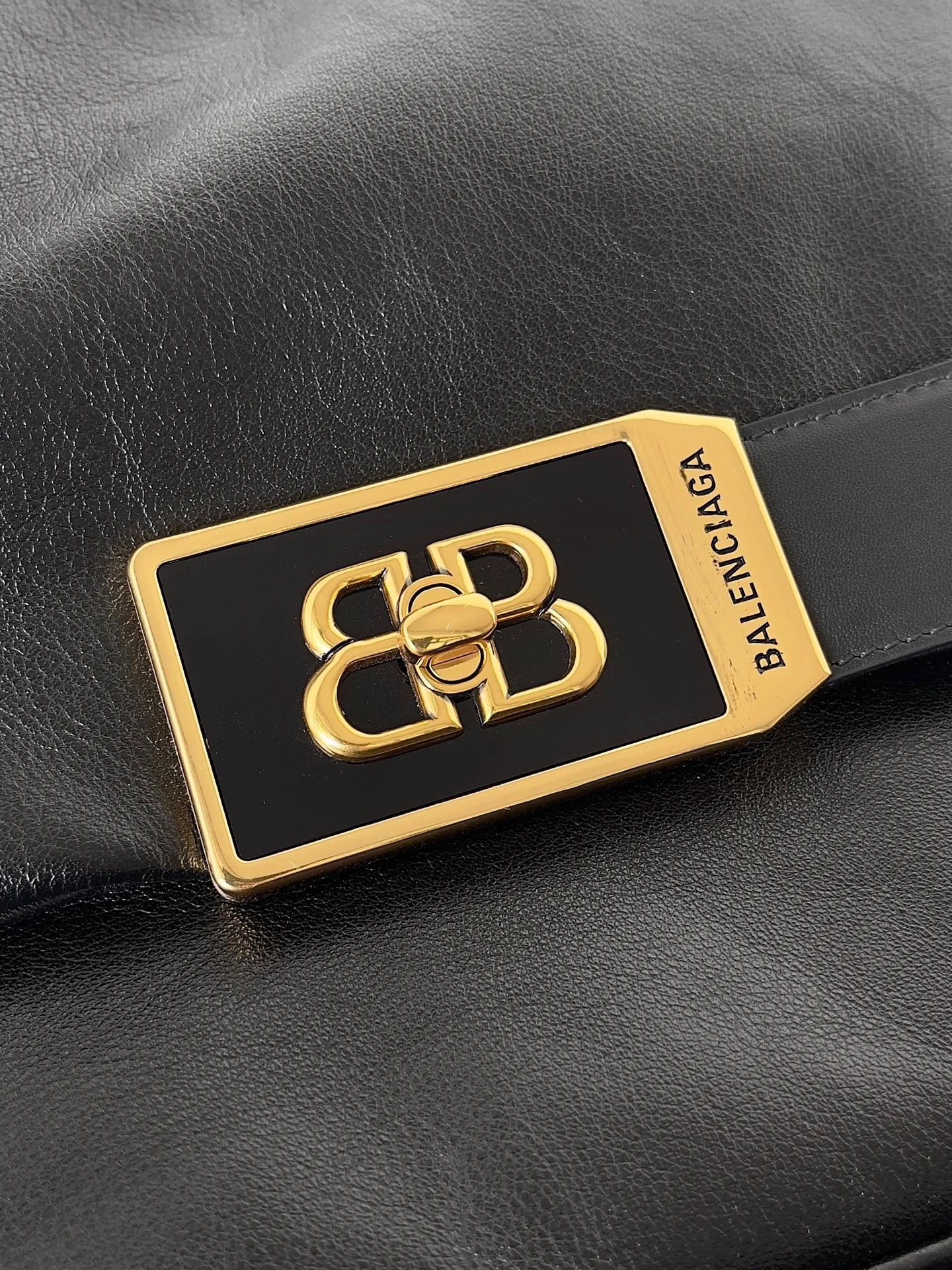 MOMO-- 218593i161 8117812ABIW1060 high quality version MoDu item:E-B063J1867