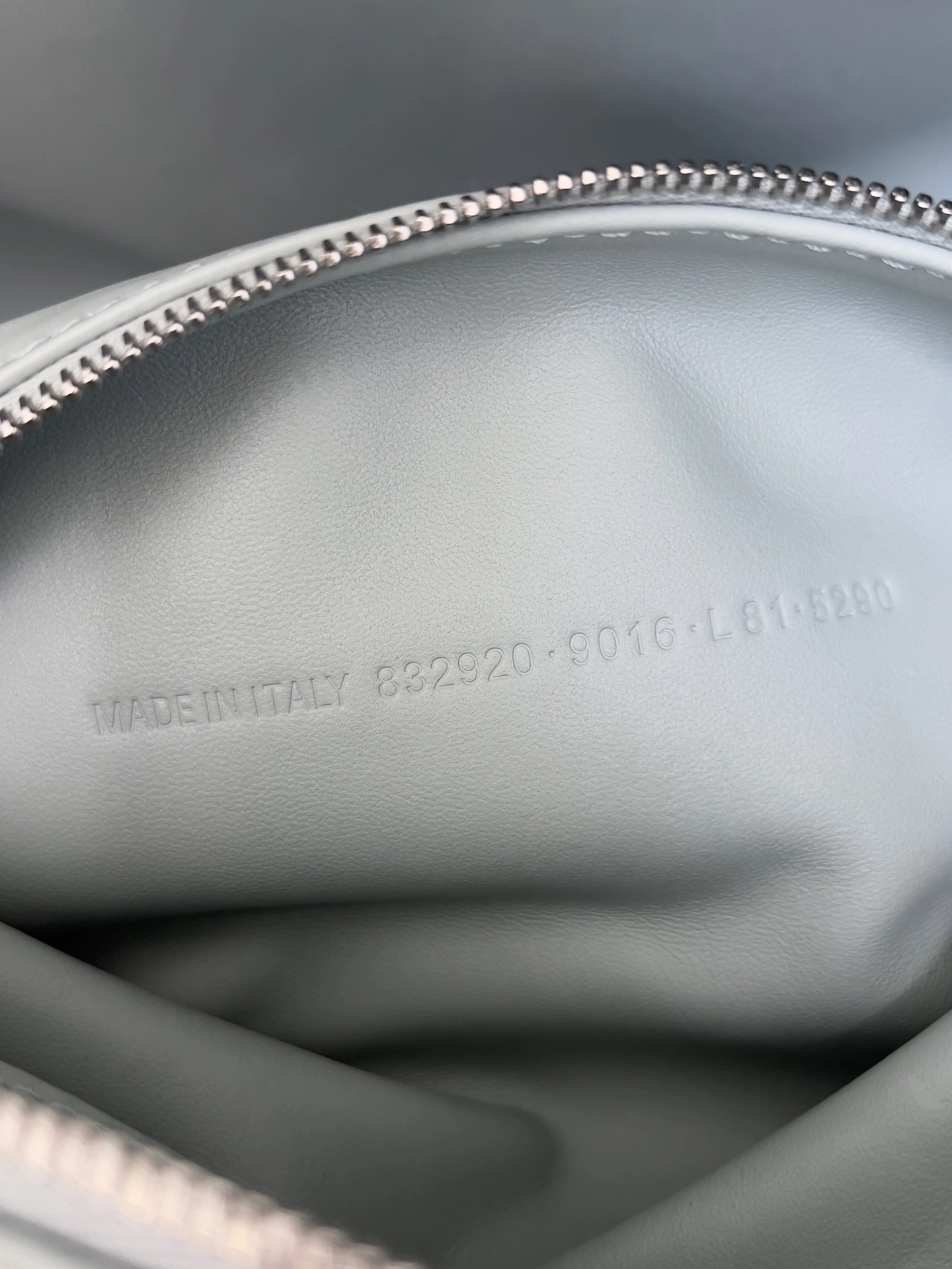 MOMO-- 218593i161 8329202ABNP3837 high quality version item:E-B063J1802