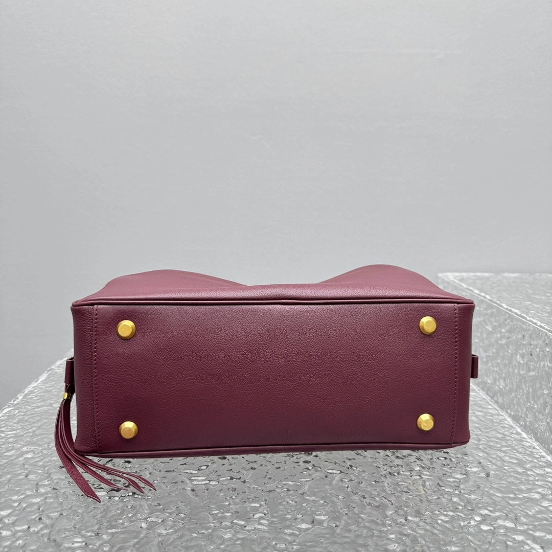 MOMO-- 218593i161 8329202ABNQ6036 high quality version CARRIE item:E-B664G1724