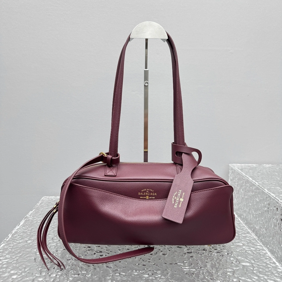 MOMO-- 218593i161 8329202ABNQ6036 high quality version CARRIE item:E-B664G1724