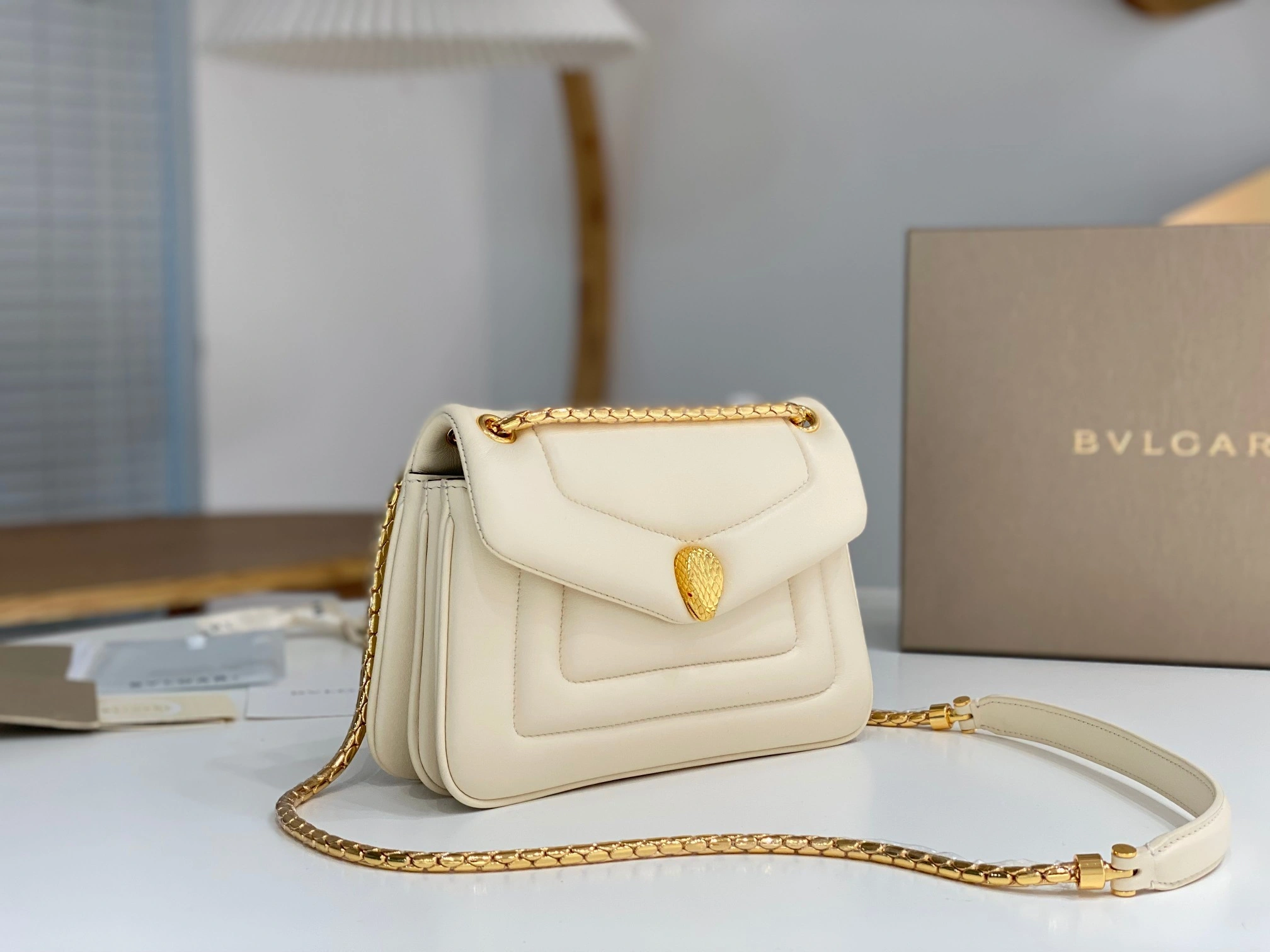 MOMO-- 292123 high quality version item：C-B063G2112R