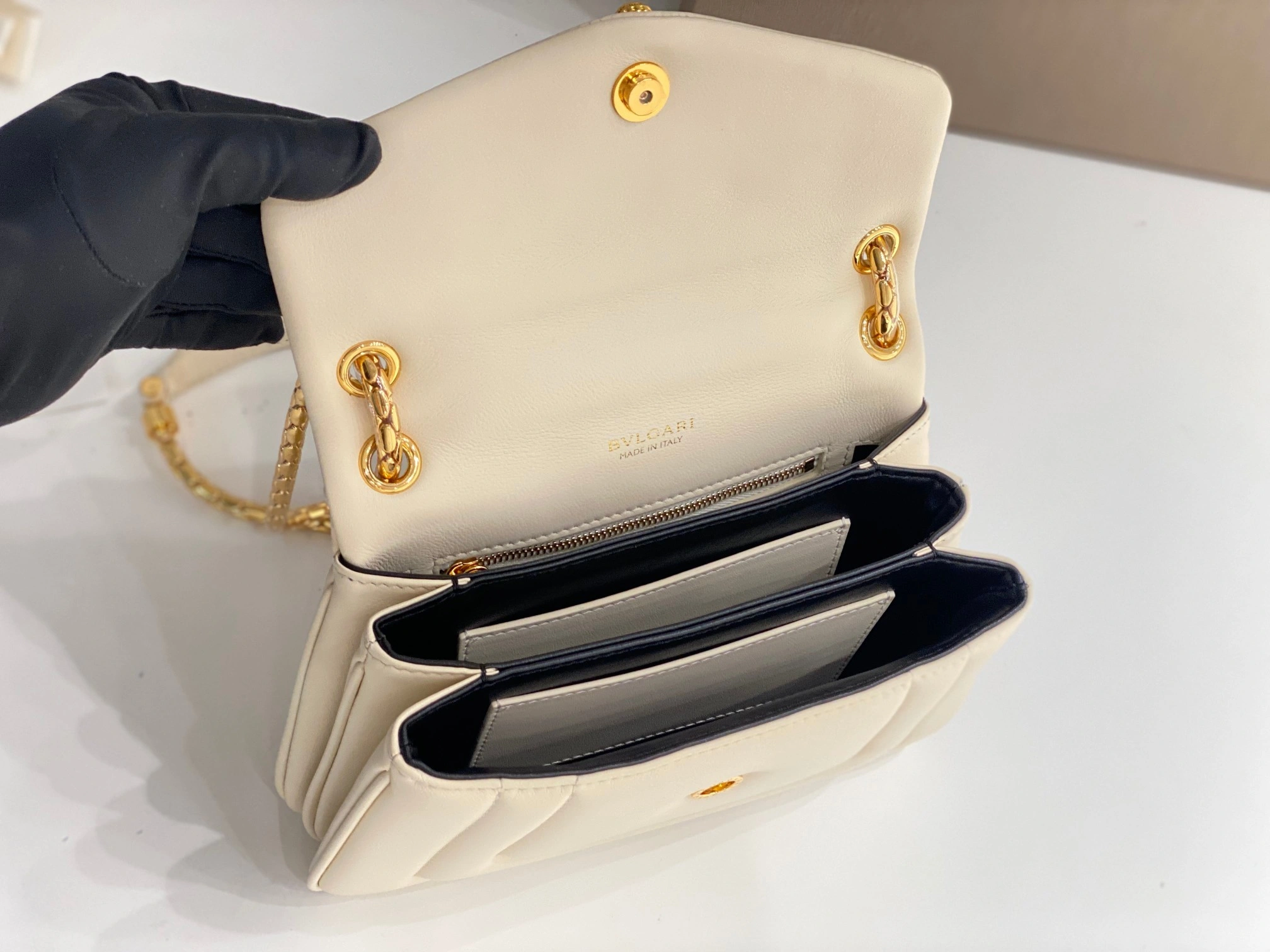 MOMO-- 292123 high quality version item：C-B063G2112R