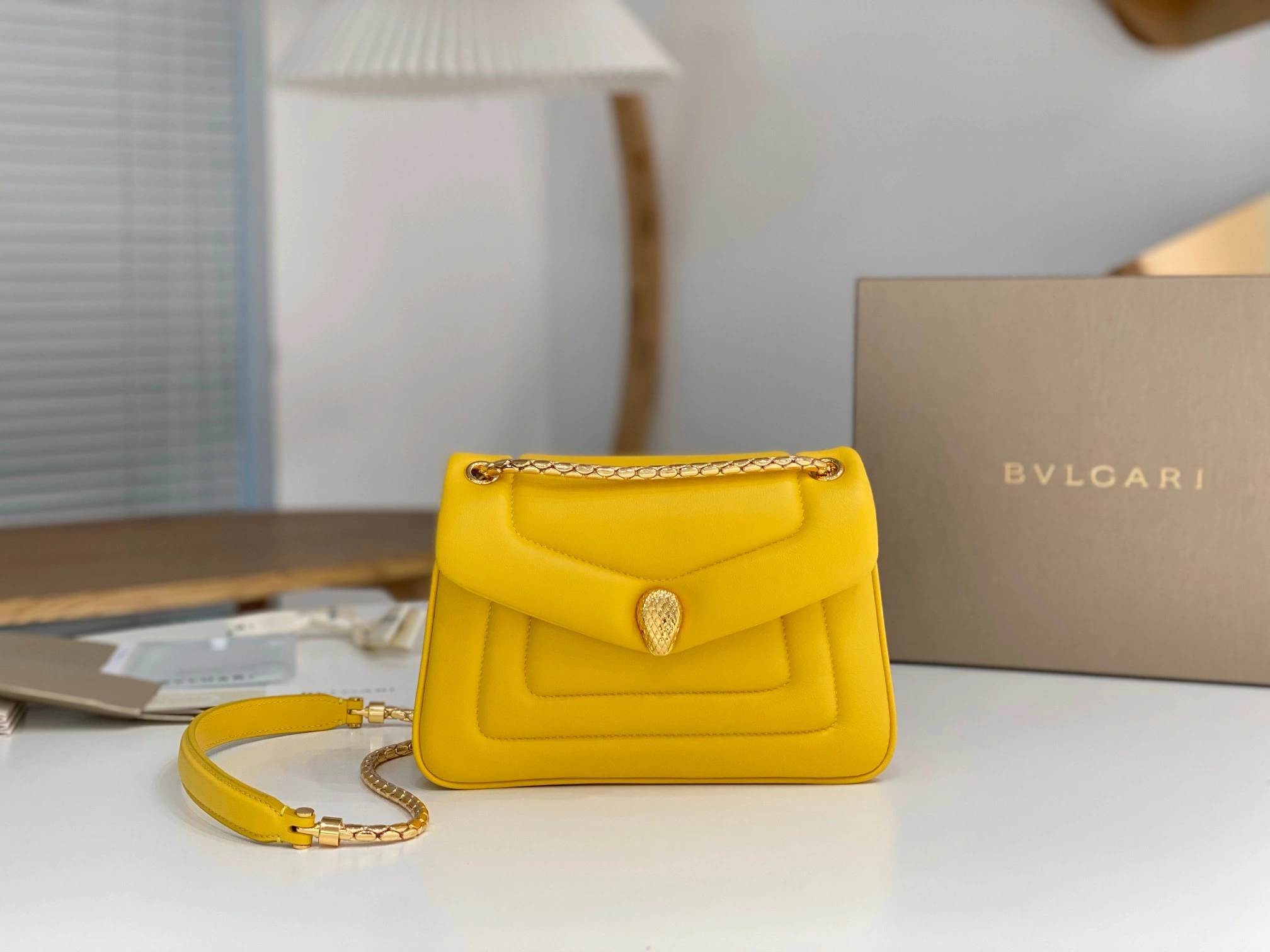 MOMO-- 292124 high quality version item：C-B063G2111R