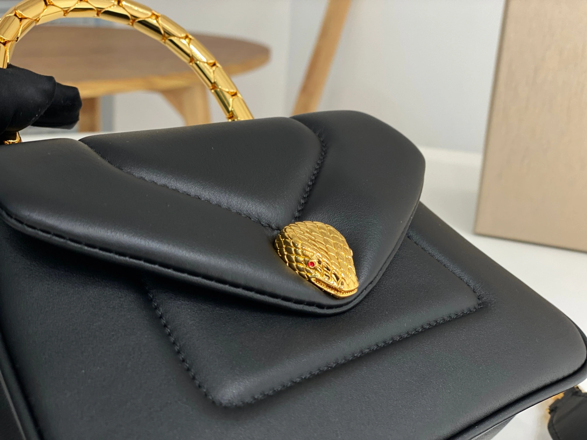 MOMO-- 292126 high quality version item：C-B063G2109R
