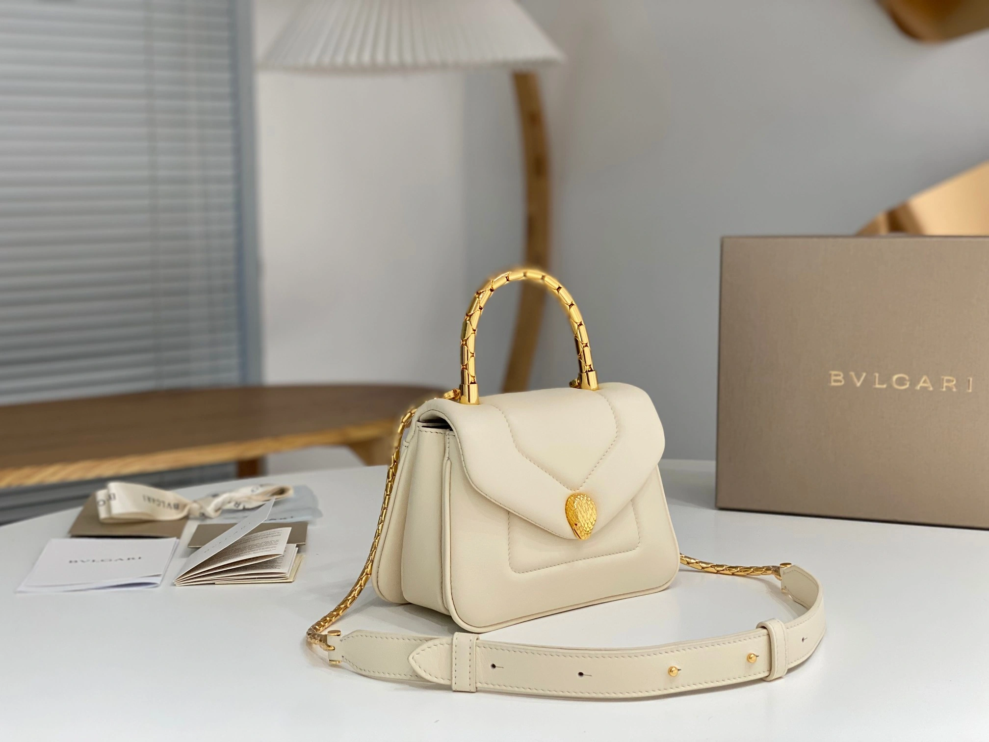 MOMO-- 292128 high quality version item：C-B063G2108R