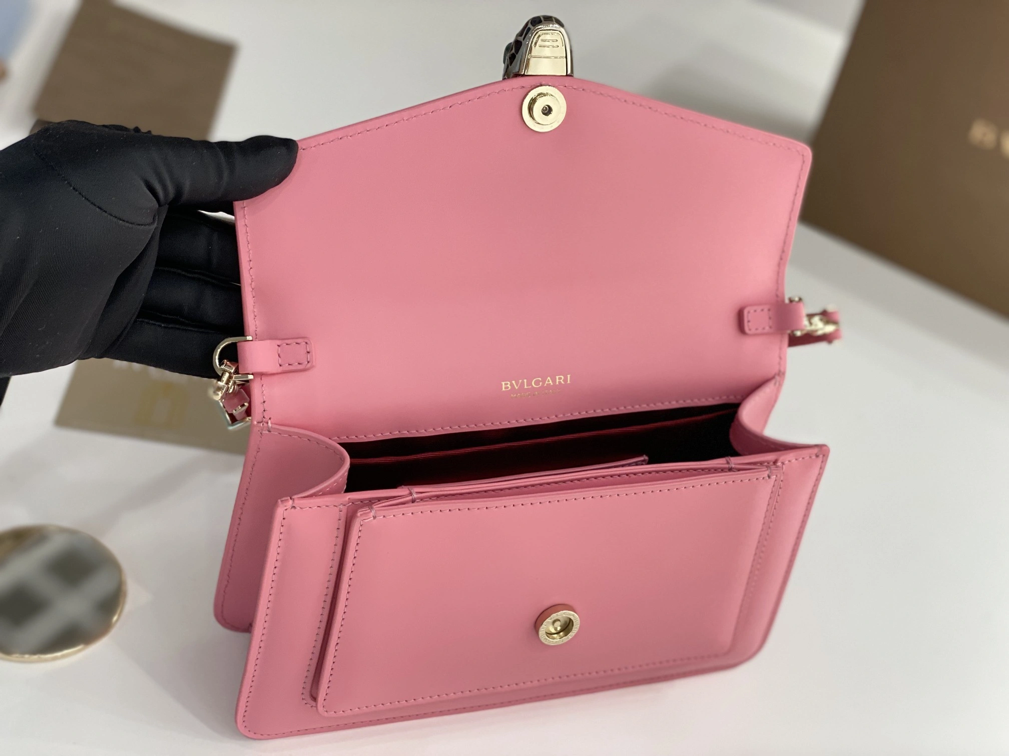 MOMO-- 292320 item:D-B063A1597