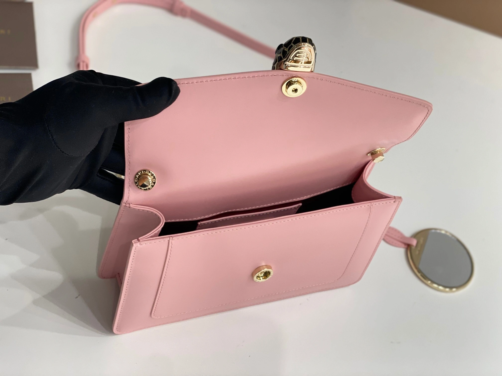 MOMO-- 292529 item:D-B063A1598