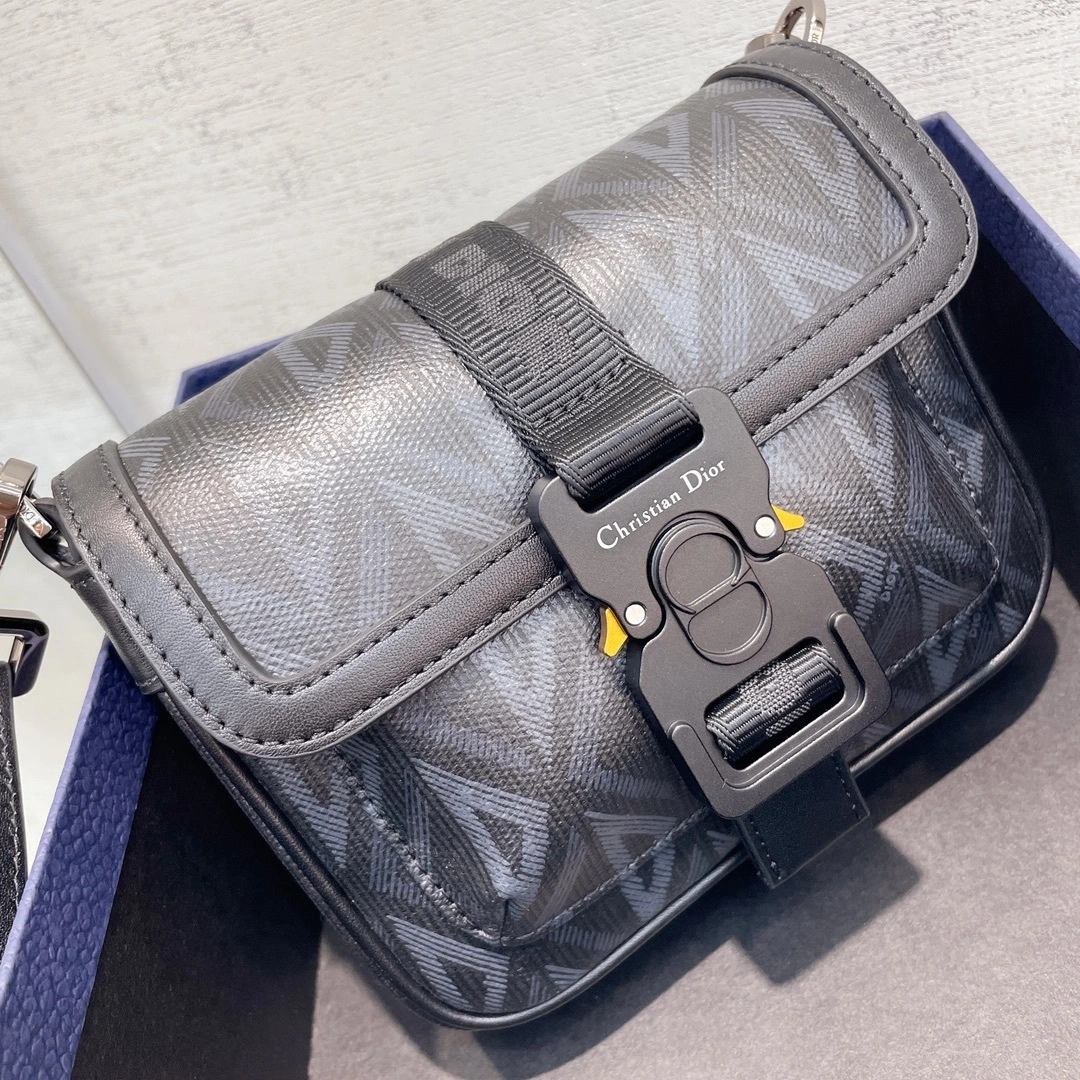 MOMO-- 2ESCA458CDP-H43E item：C-B479G3110R