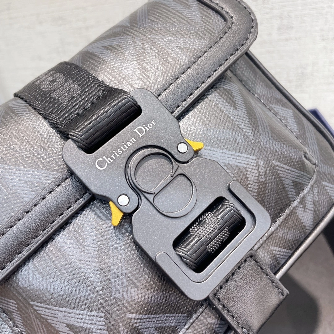 MOMO-- 2ESCA458CDP-H43E item：C-B479G3110R