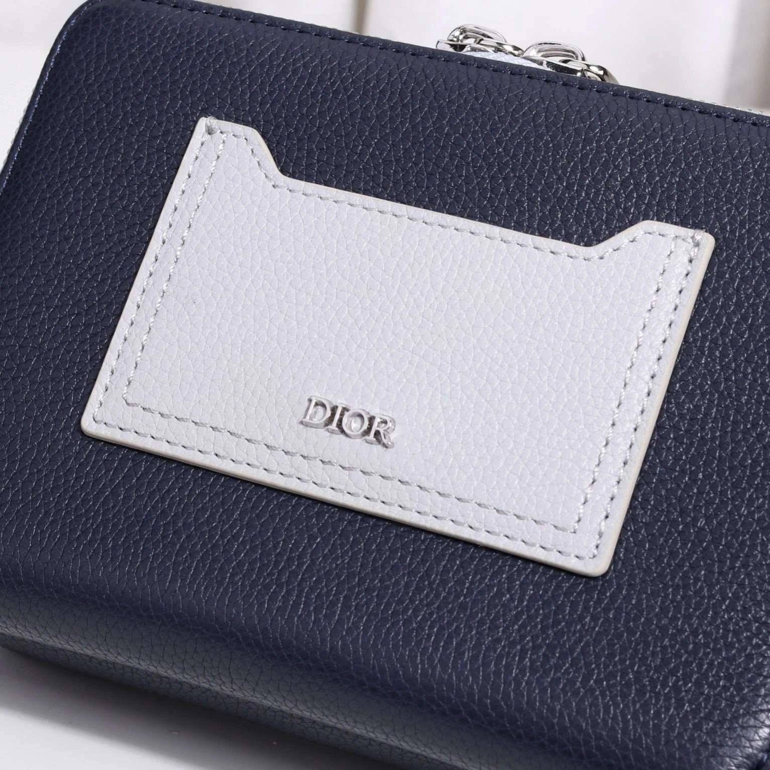 *MOMO---2PUBC120GBC-H00E item : A-B180H2338A