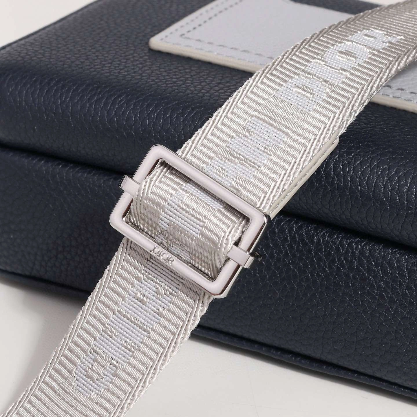 *MOMO---2PUBC120GBC-H00E item : A-B180H2338A