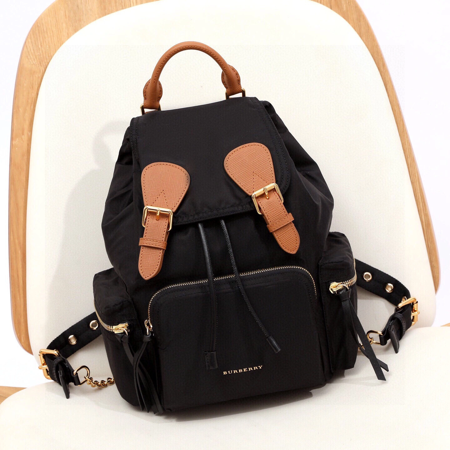 MOMO-- 2ur25rry 40166221 high quality version item:E-B000K0505