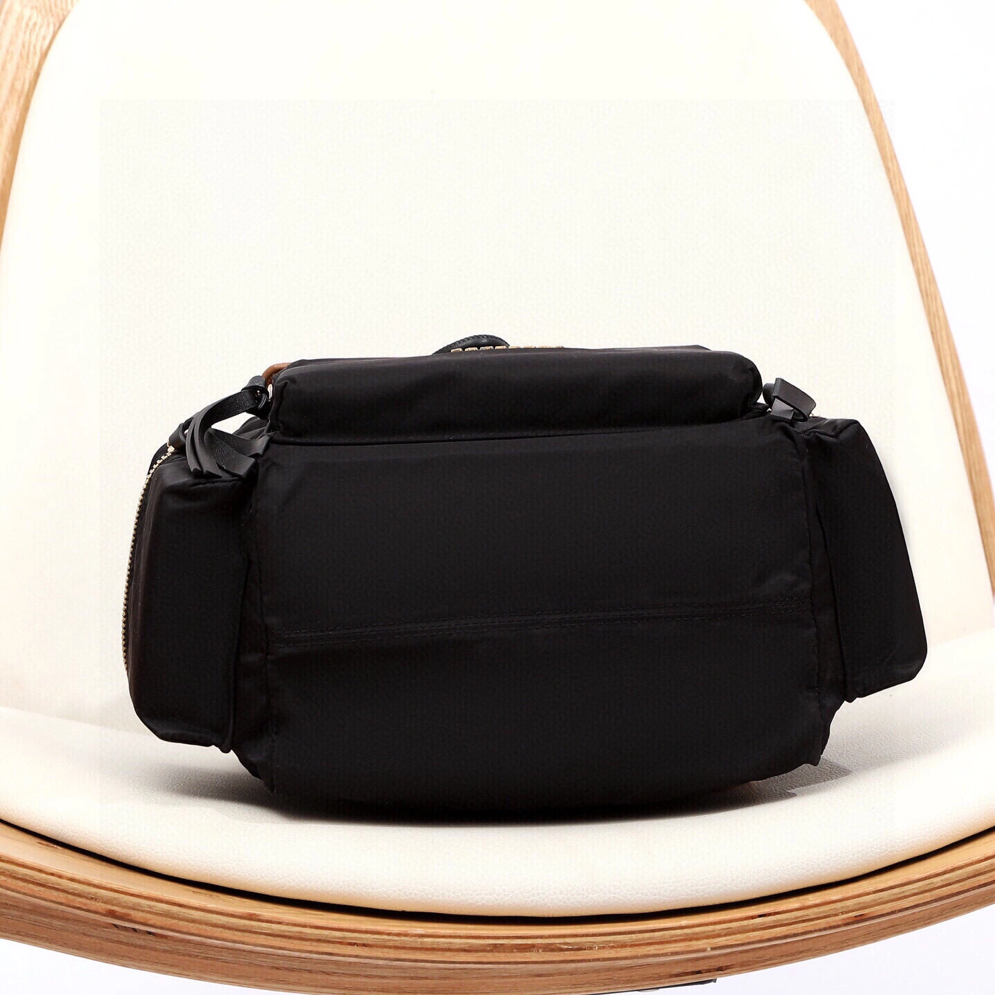 MOMO-- 2ur25rry 40166221 high quality version item:E-B000K0505