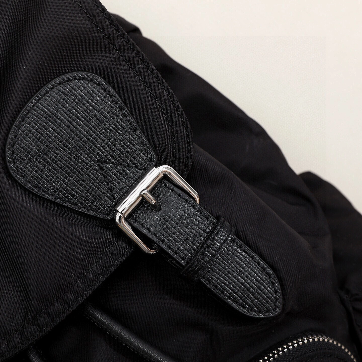 MOMO-- 2ur25rry 40482971 high quality version item:E-B000K0504