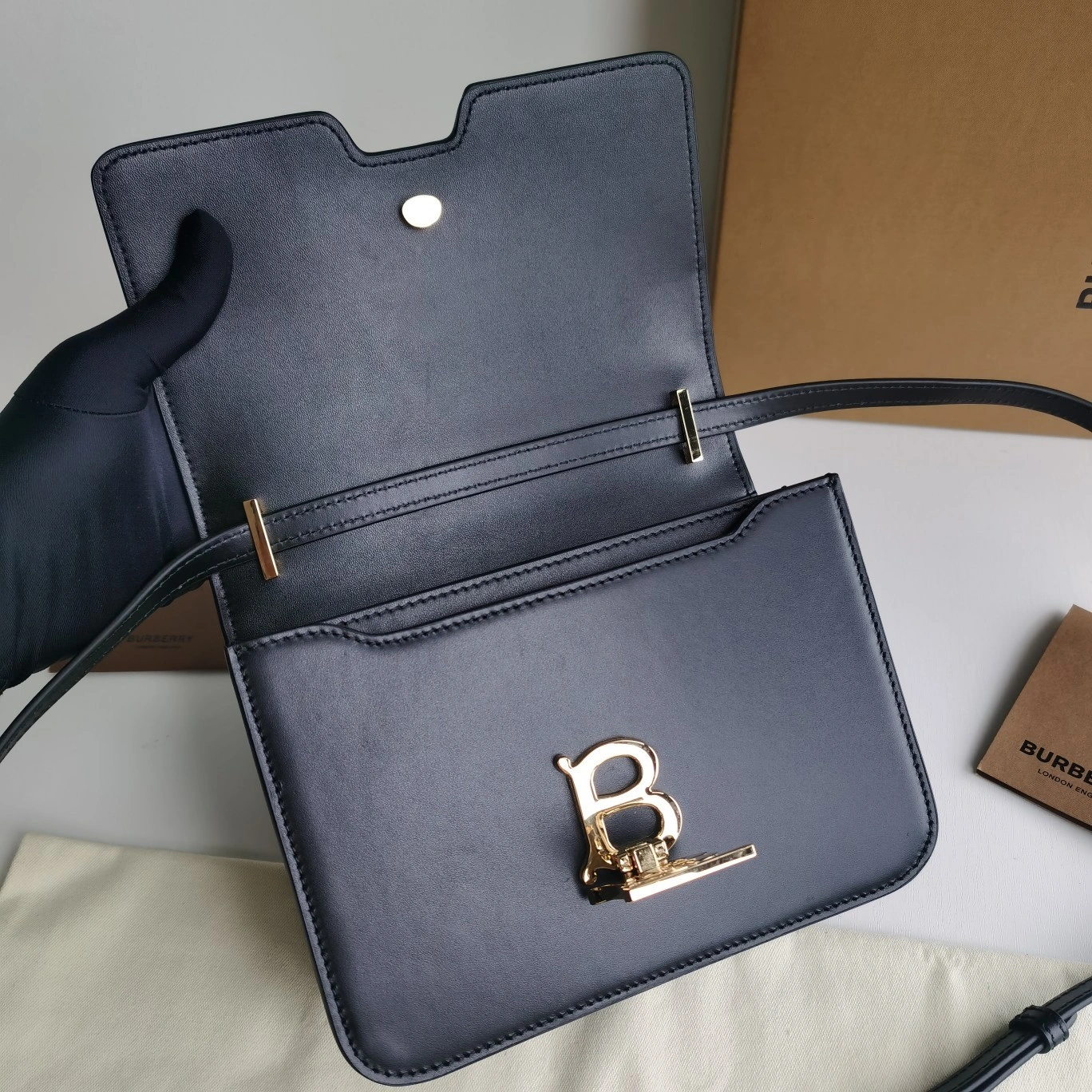 &MOMO-- 2ur25rry 8010334 item:D-B000F1908