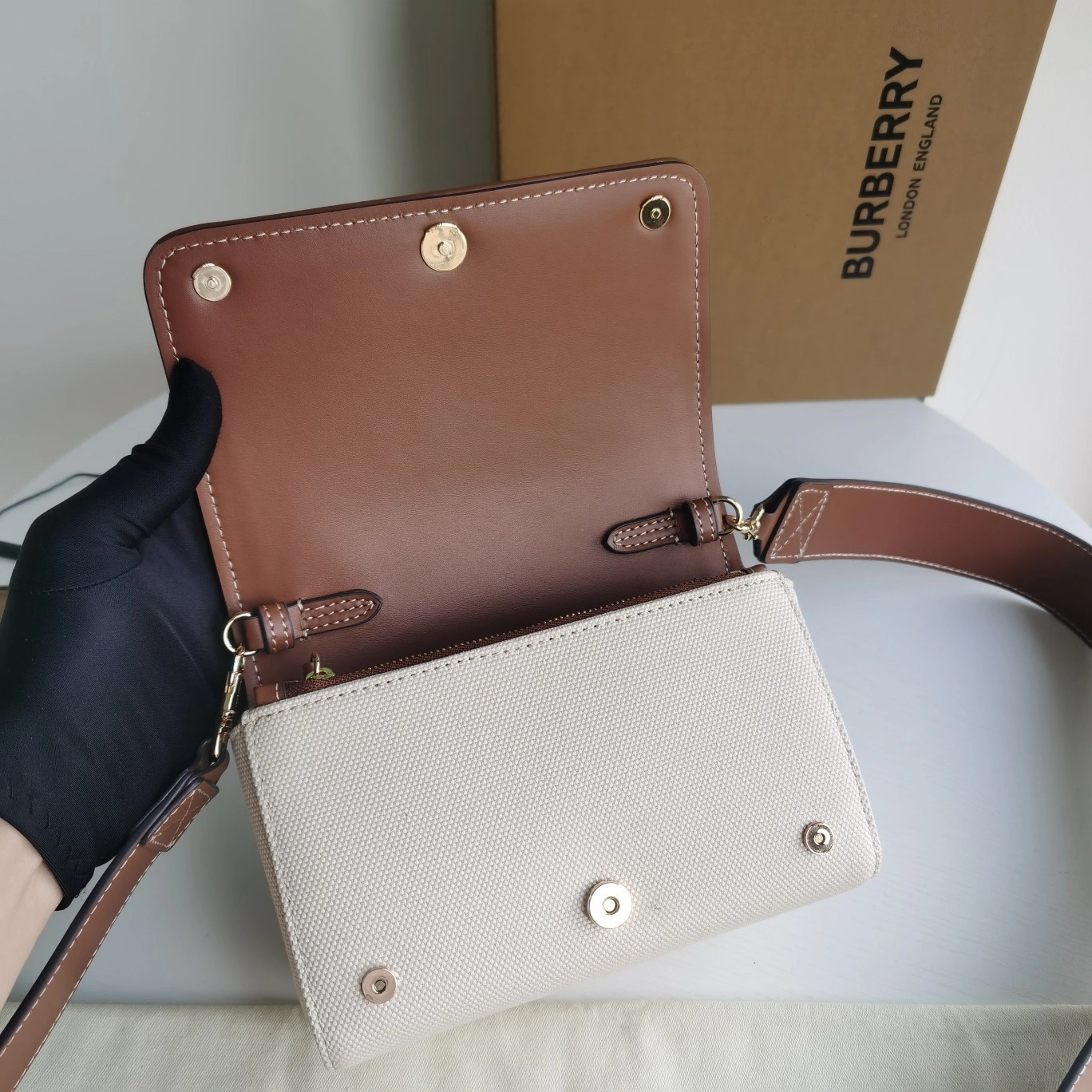 MOMO-- 2ur25rry 80266081 item:D-B000F1903