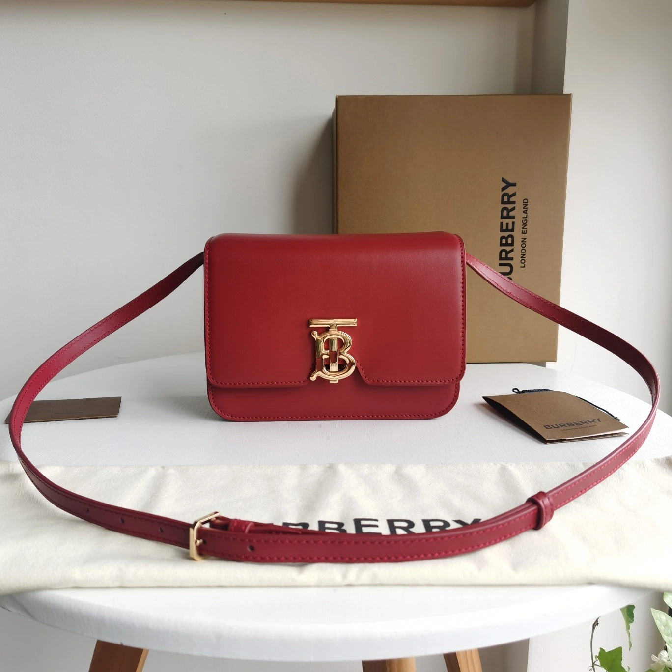 MOMO-- 2ur25rry 80296911 item:D-B000F1909