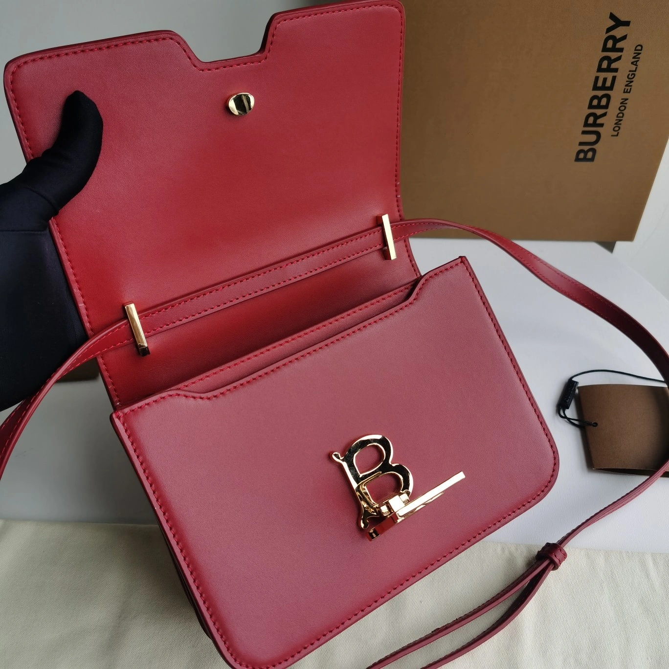 MOMO-- 2ur25rry 80296911 item:D-B000F1909