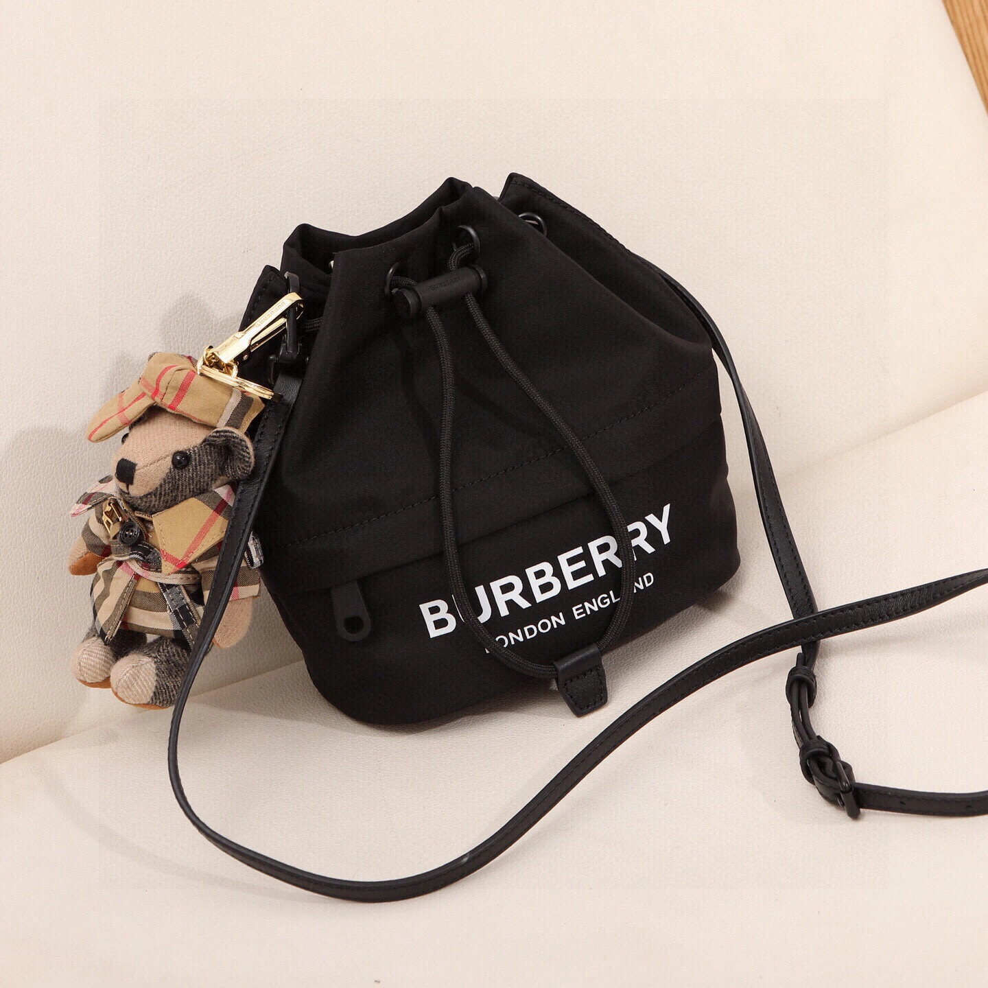 MOMO-- 2ur25rry 80321881 high quality version item:E-B000K0522