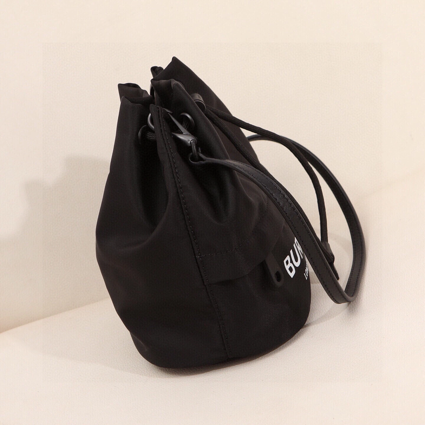 MOMO-- 2ur25rry 80321881 high quality version item:E-B000K0522