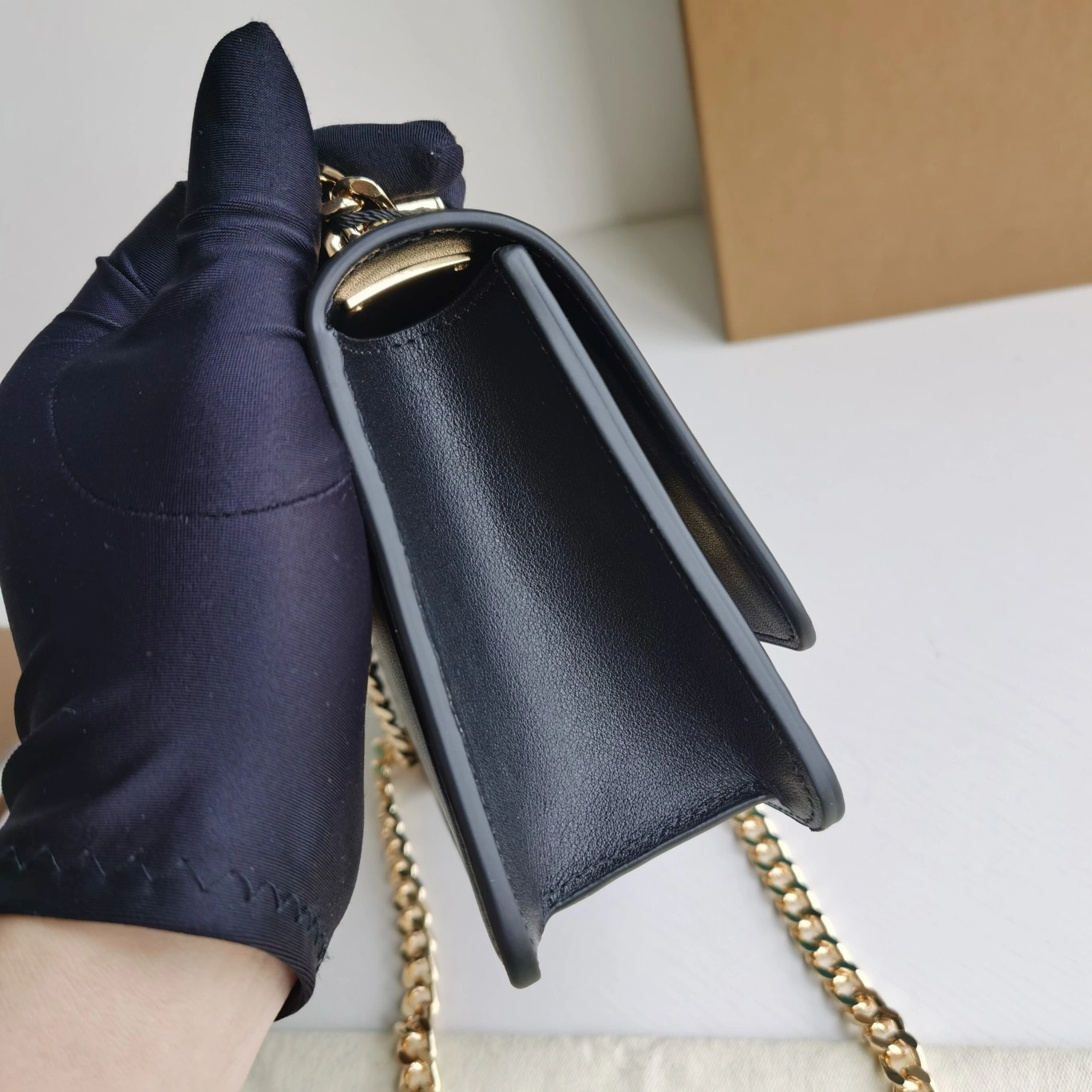 MOMO-- 2ur25rry 80490141 Calfskin item:D-B000F1905