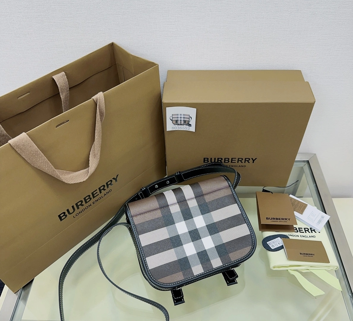 MOMO-- 2ur25rry 8052804 high quality version item:E-B100C0852