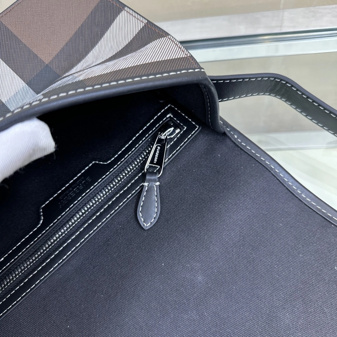 MOMO-- 2ur25rry 8052804 high quality version item:E-B100C0852