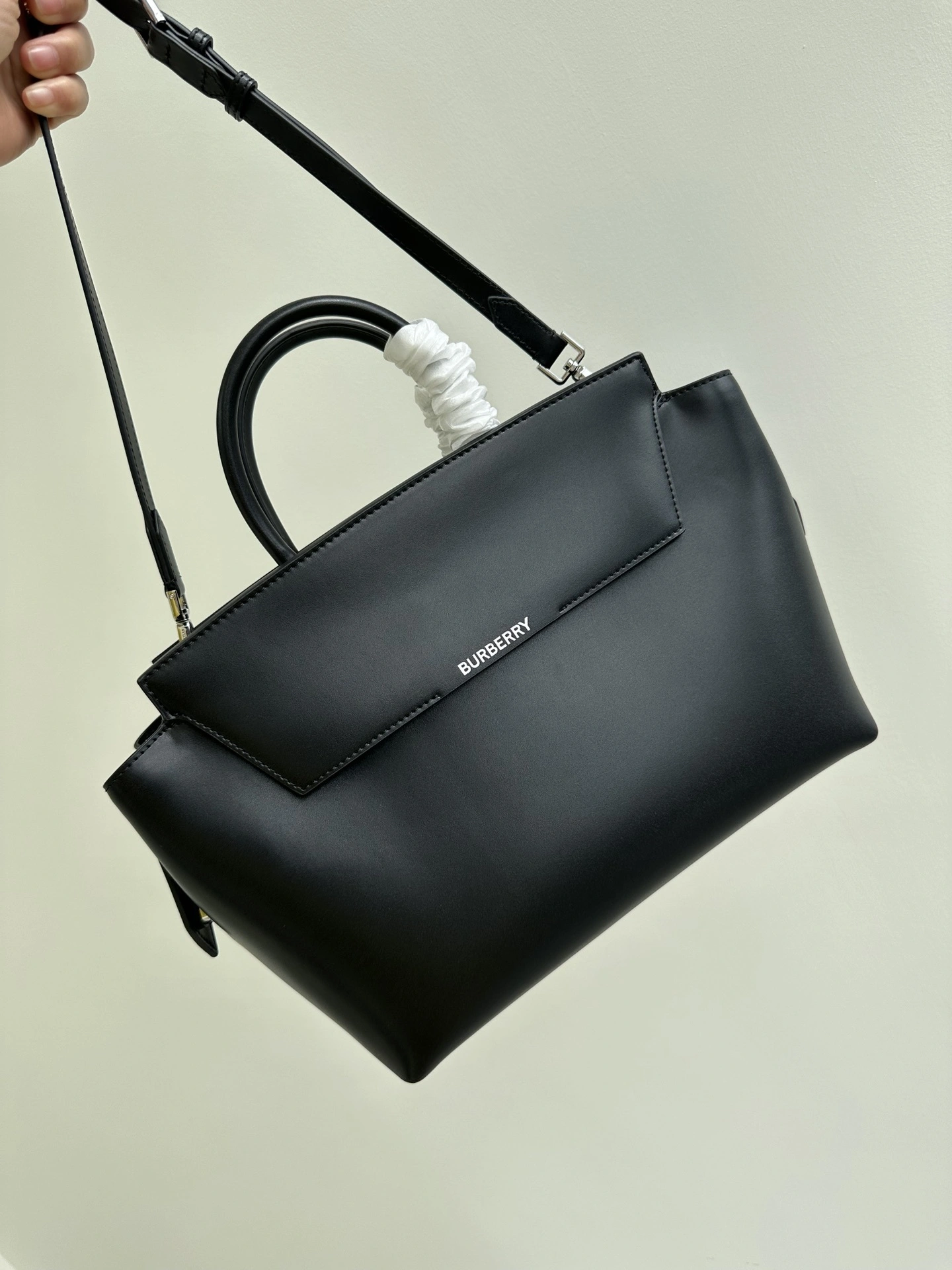 MOMO-- 2ur25rry 8061090 Catherine Calfskin item:D-B432F2104