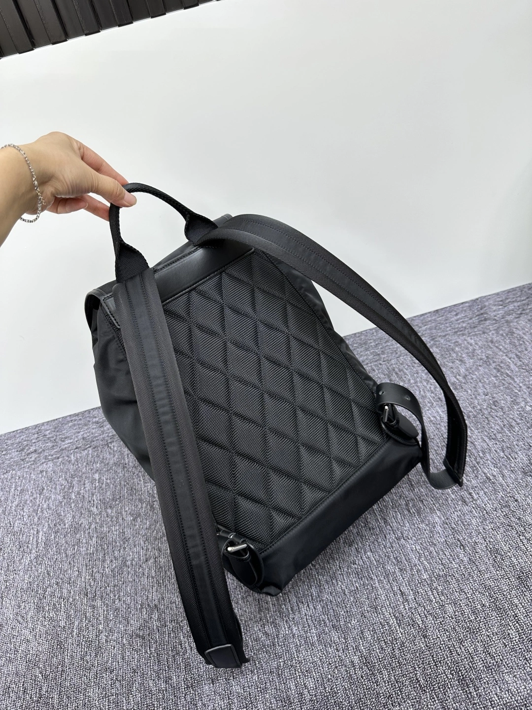 MOMO-- 2ur25rry 80616681 high quality version item:E-B000L0706T