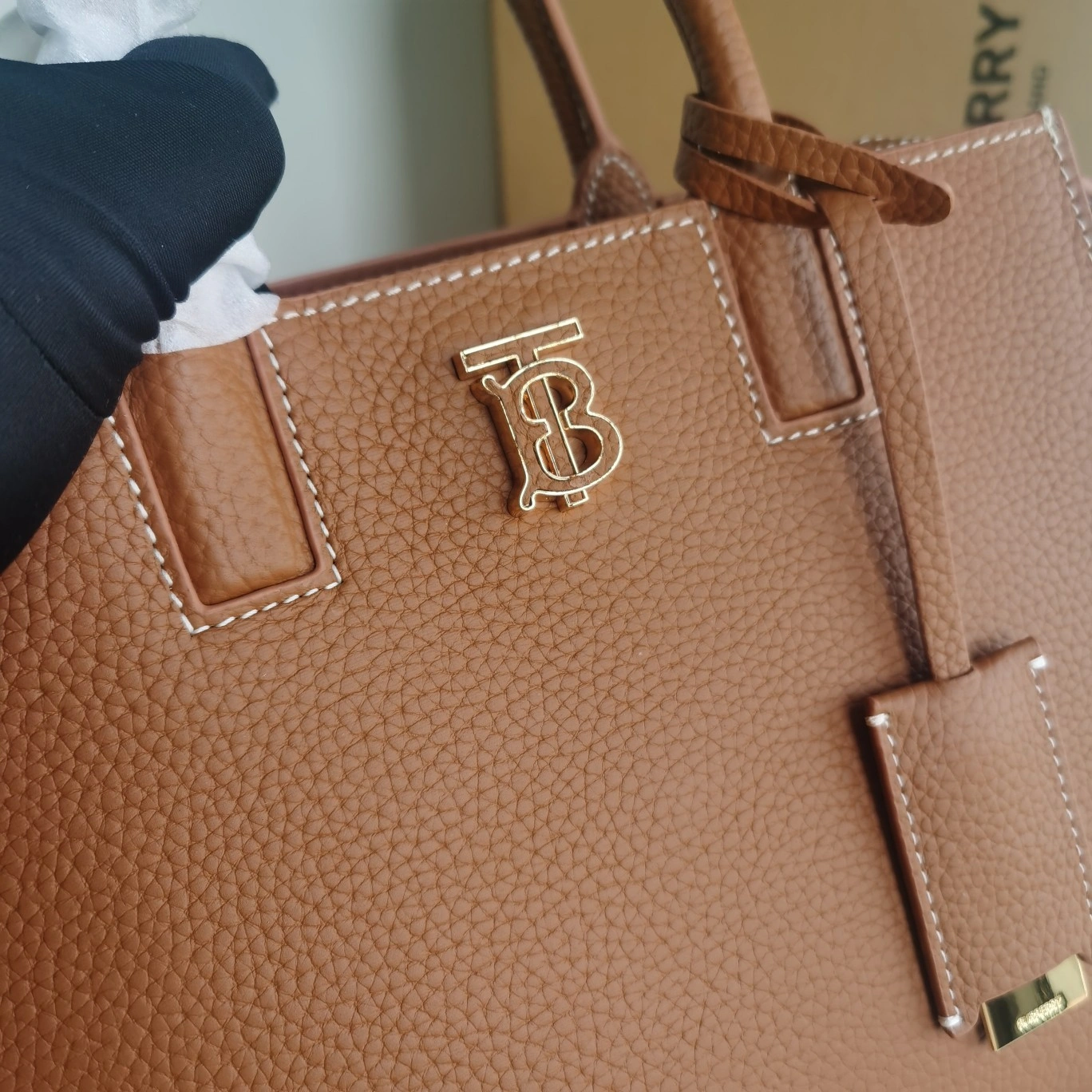 MOMO-- 2ur25rry 80725181 item:D-B000F1907