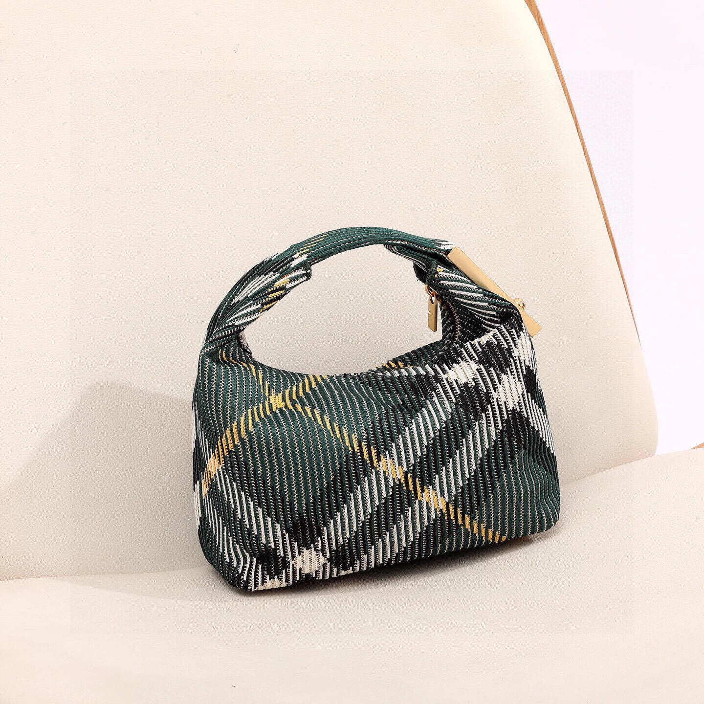 MOMO-- 2ur25rry 80820421 high quality version peg item:E-B000K0518
