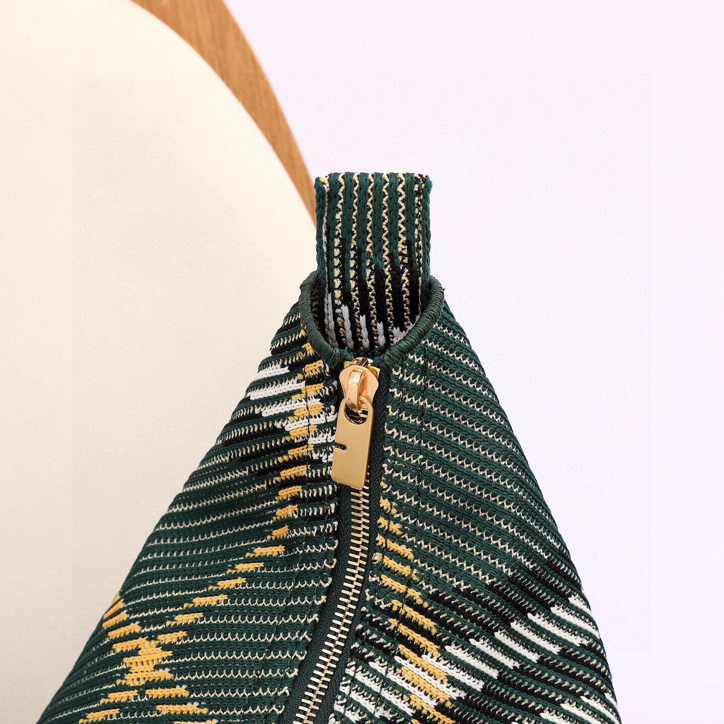 MOMO-- 2ur25rry 80820421 high quality version peg item:E-B000K0518