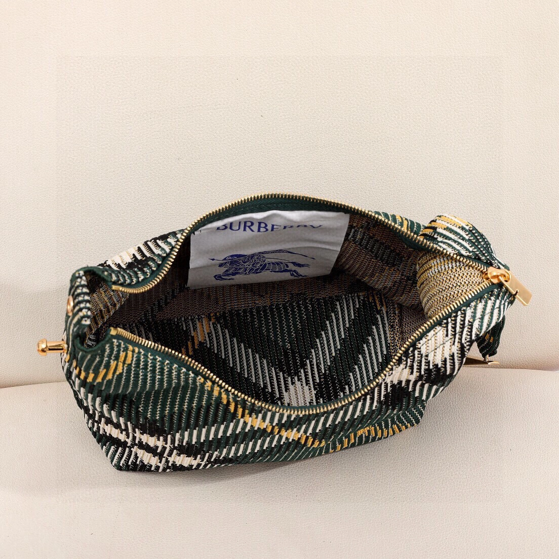 MOMO-- 2ur25rry 80820421 high quality version peg item:E-B000K0518