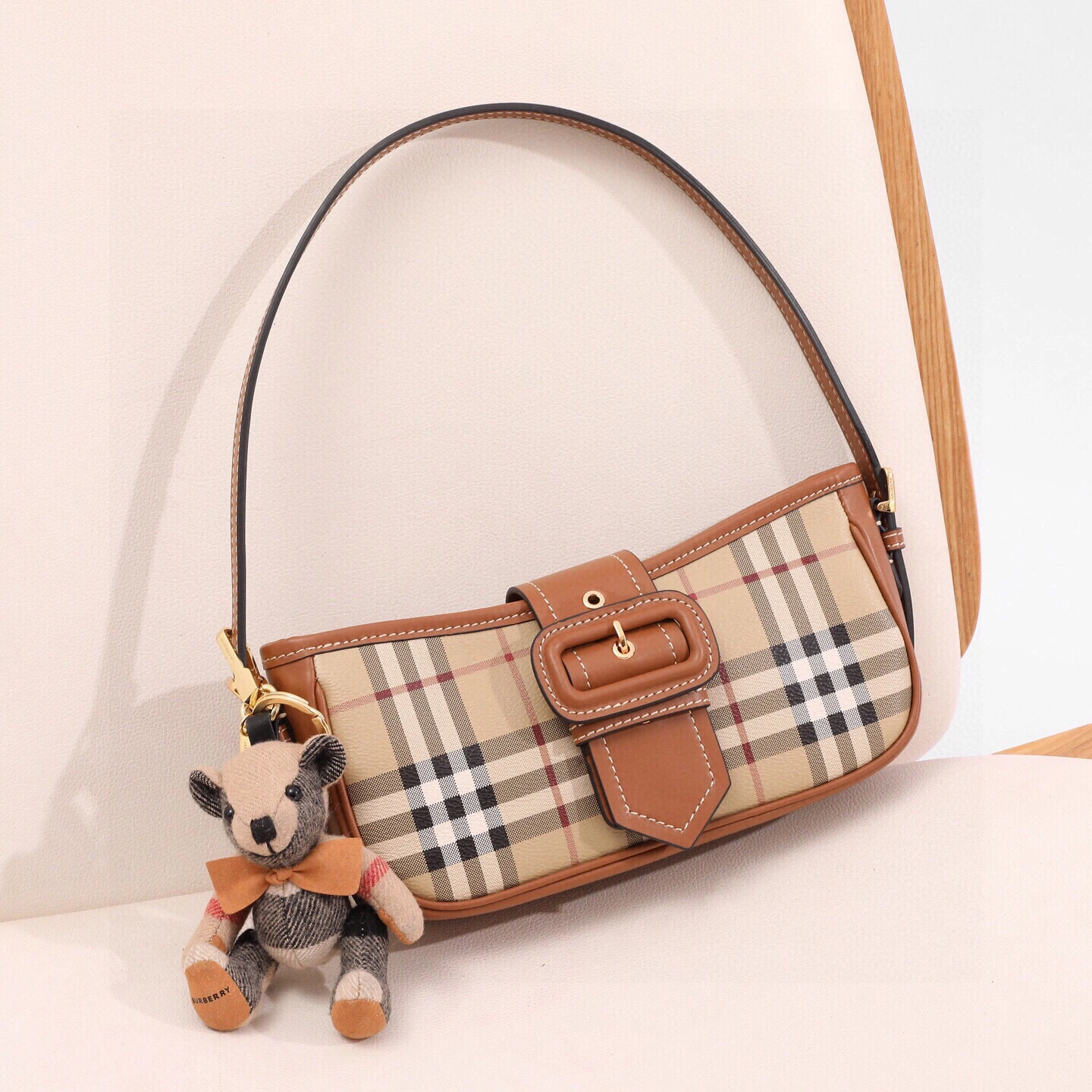 MOMO-- 2ur25rry 8092074 high quality version item:E-B000K0506