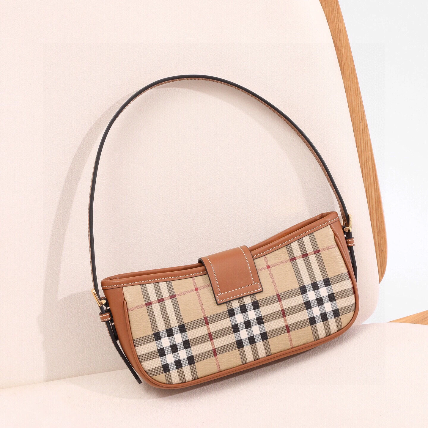 MOMO-- 2ur25rry 8092074 high quality version item:E-B000K0506