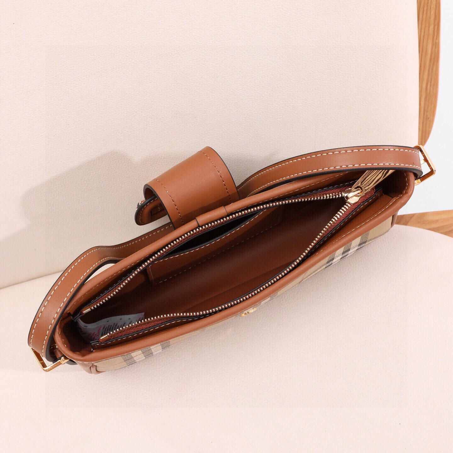 MOMO-- 2ur25rry 8092074 high quality version item:E-B000K0506