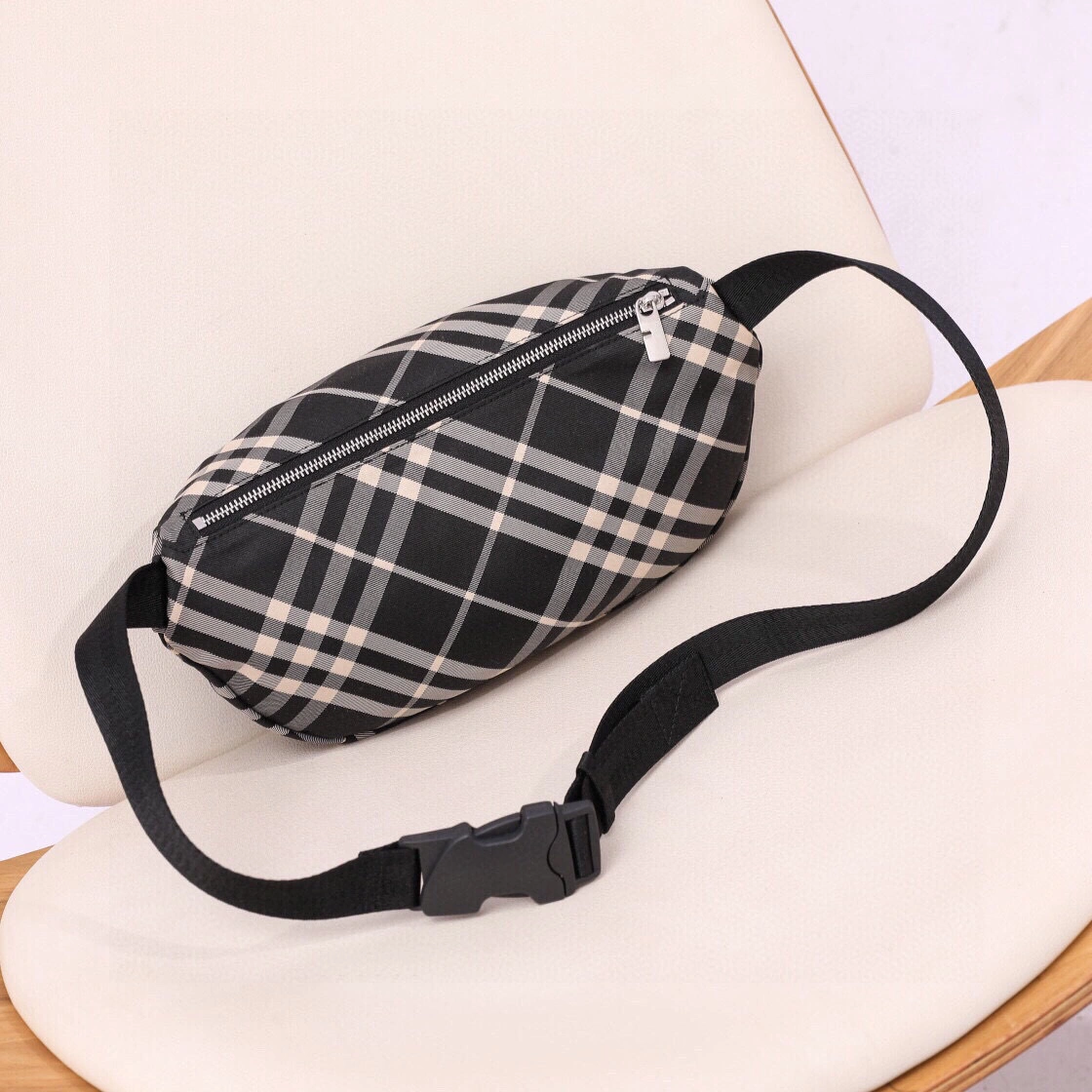 MOMO-- 2ur25rry 80937801 high quality version item:E-B000K0524